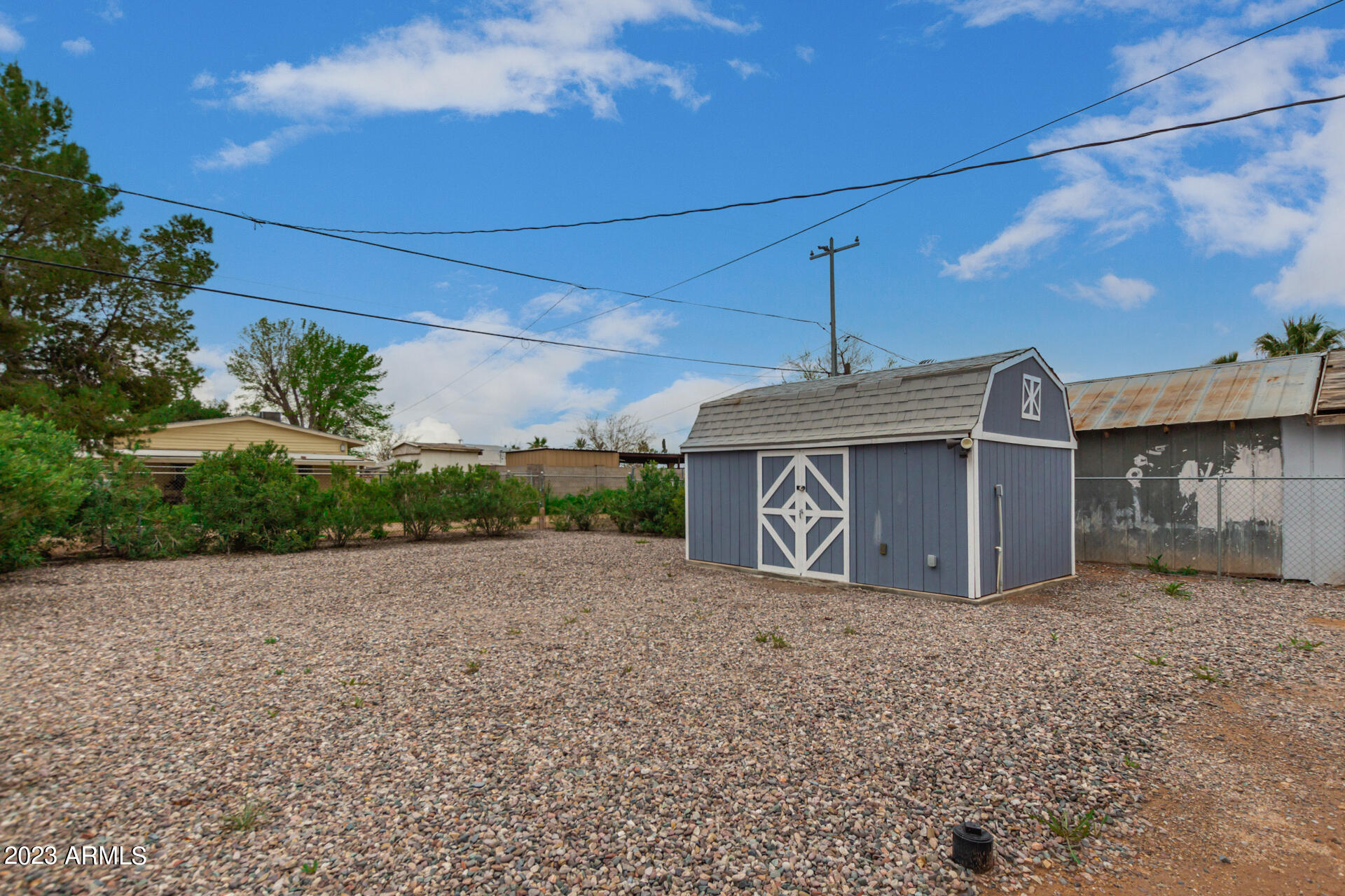 305 W LINDBERGH Avenue