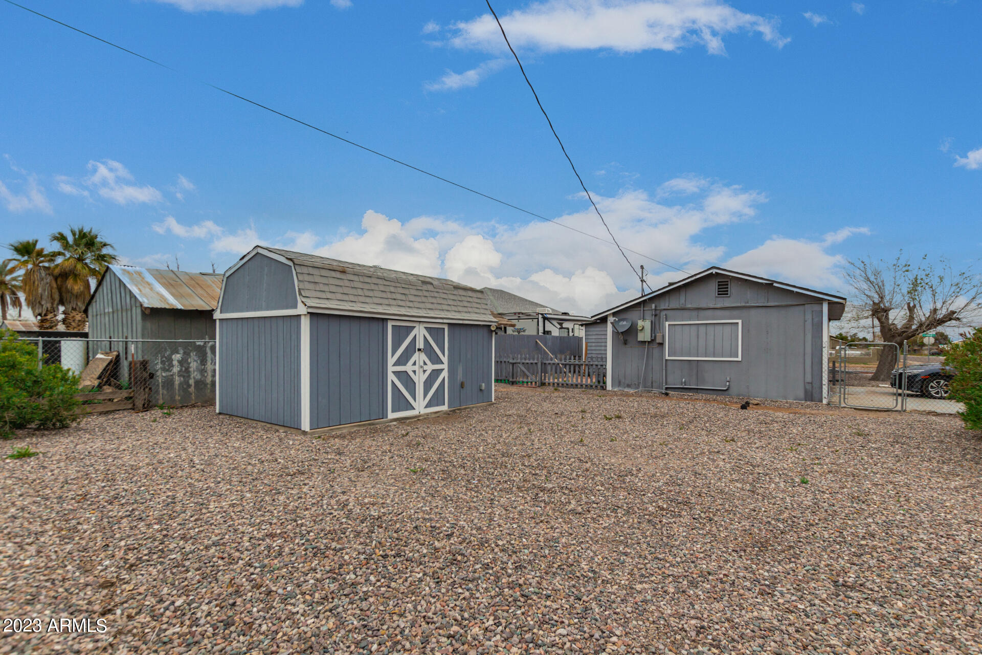 305 W LINDBERGH Avenue