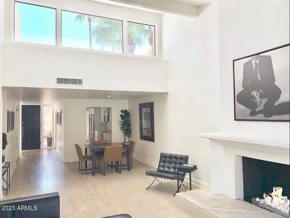 4446 E CAMELBACK Road # 101