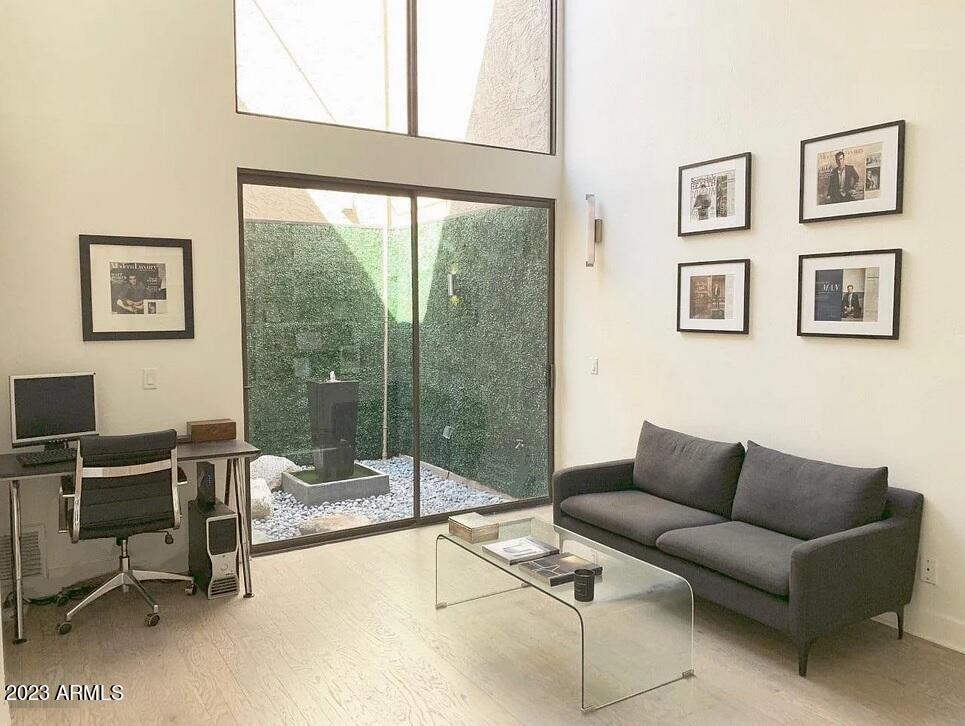 4446 E CAMELBACK Road # 101