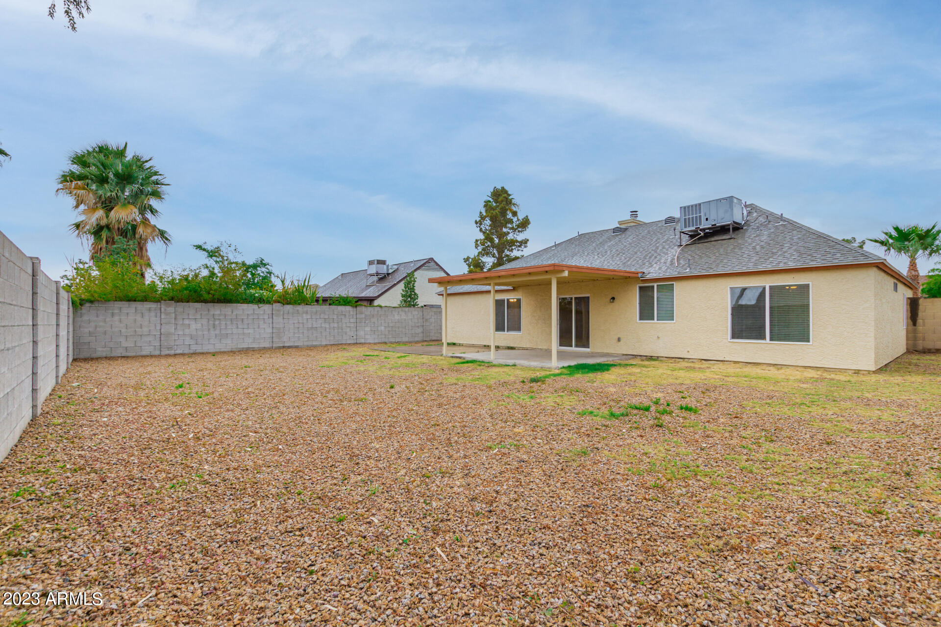 1025 E PIUTE Avenue