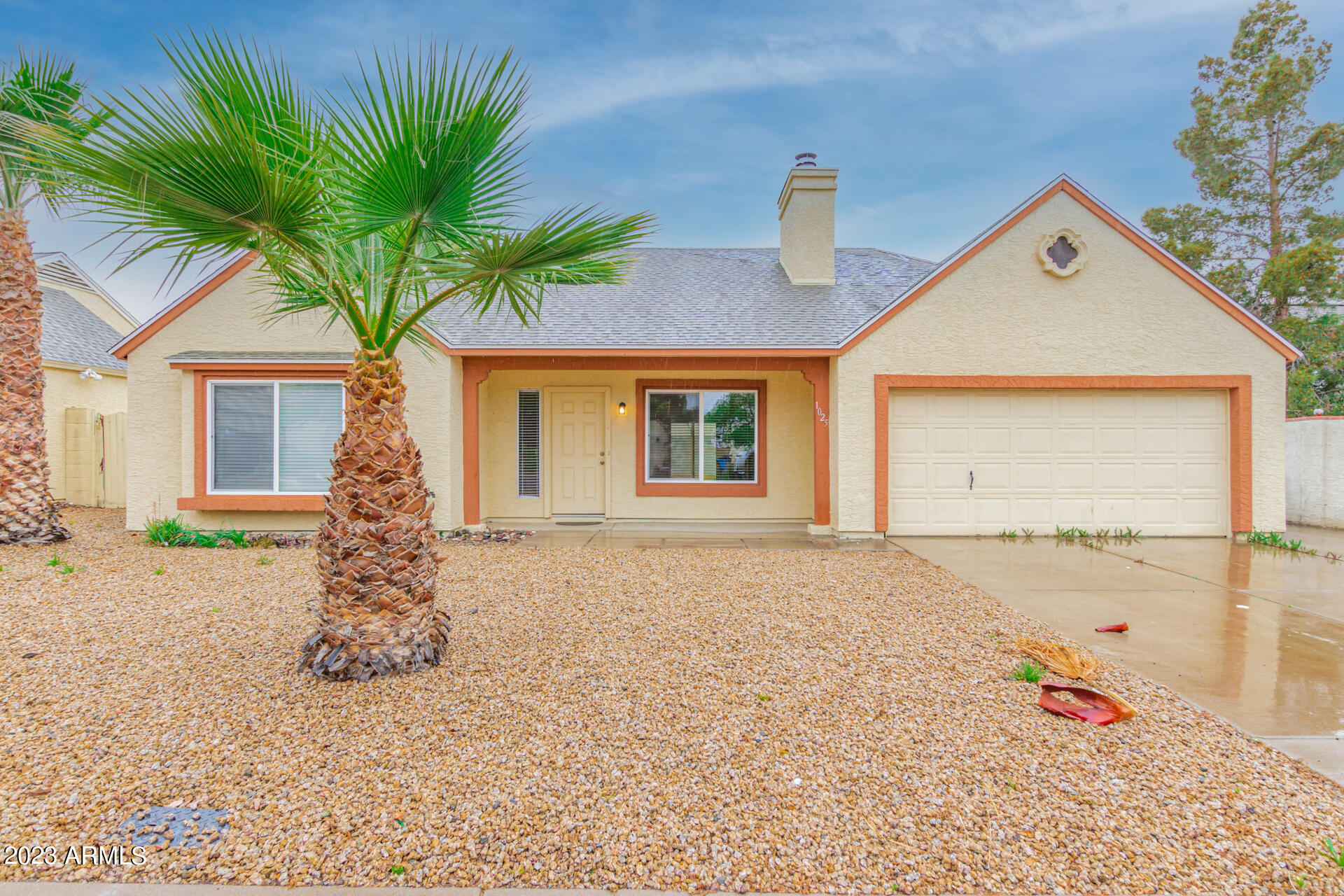 1025 E PIUTE Avenue