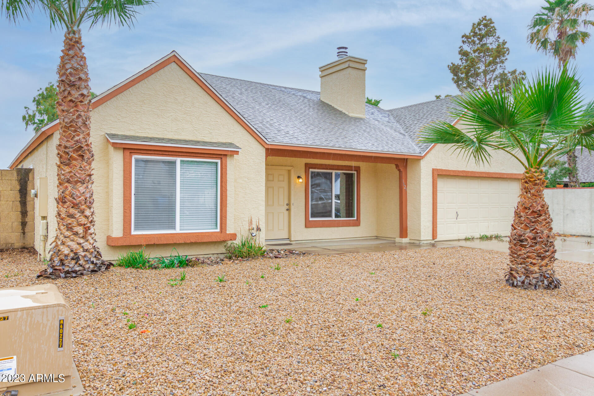 1025 E PIUTE Avenue