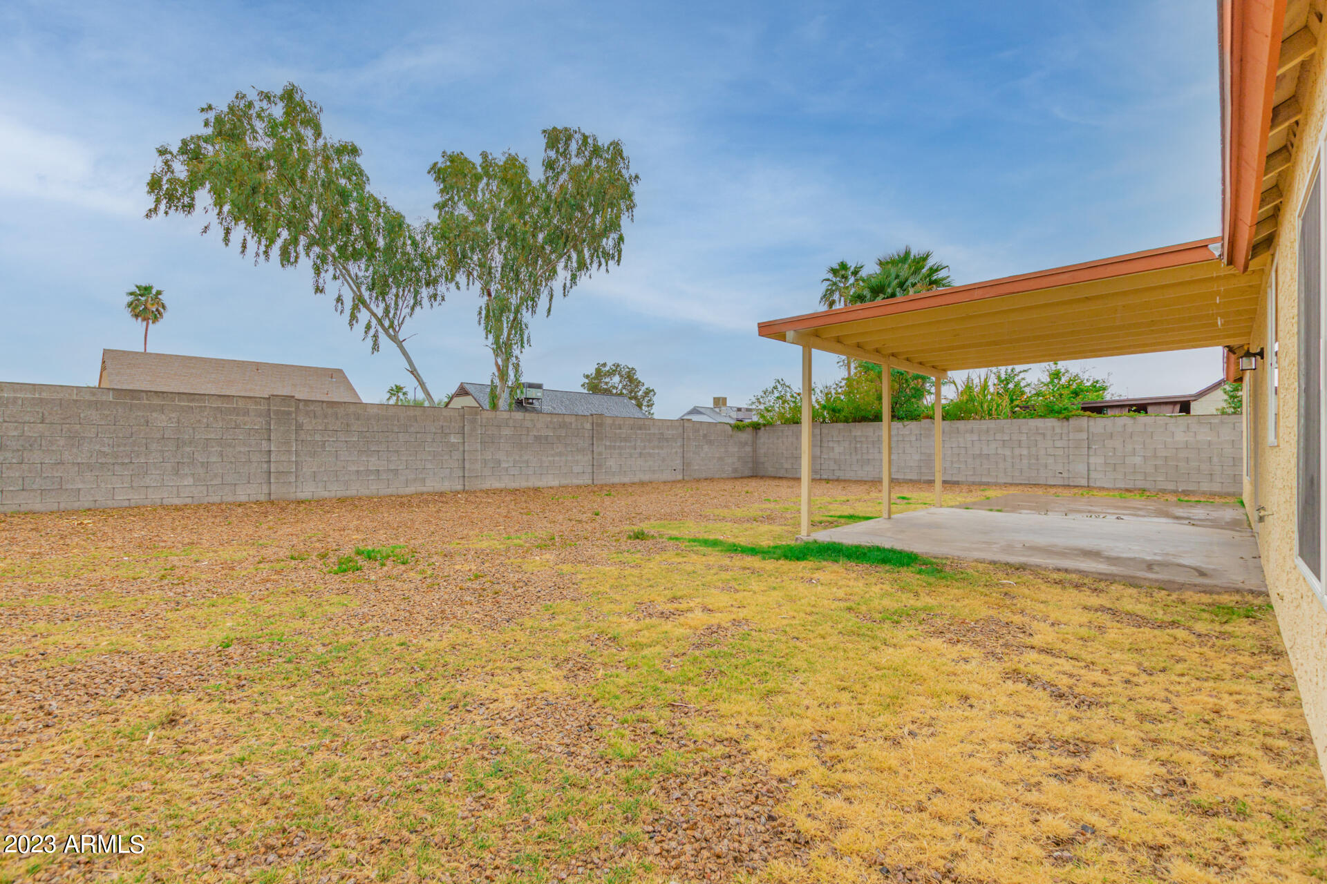 1025 E PIUTE Avenue