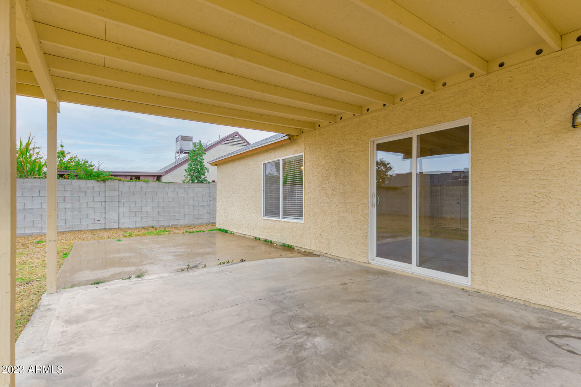 1025 E PIUTE Avenue