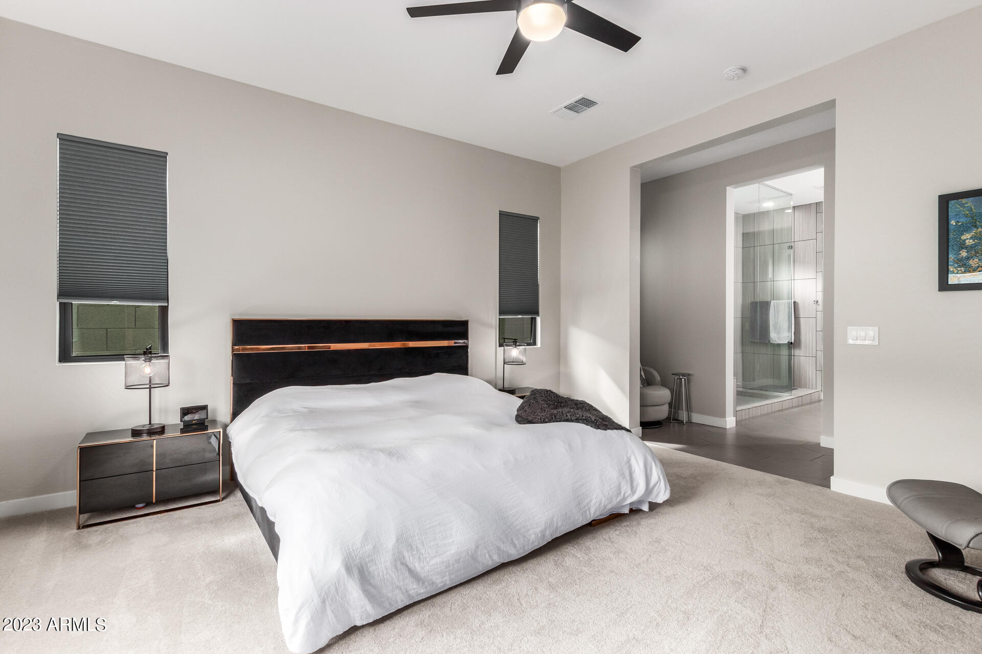 827 E HOPI Trail