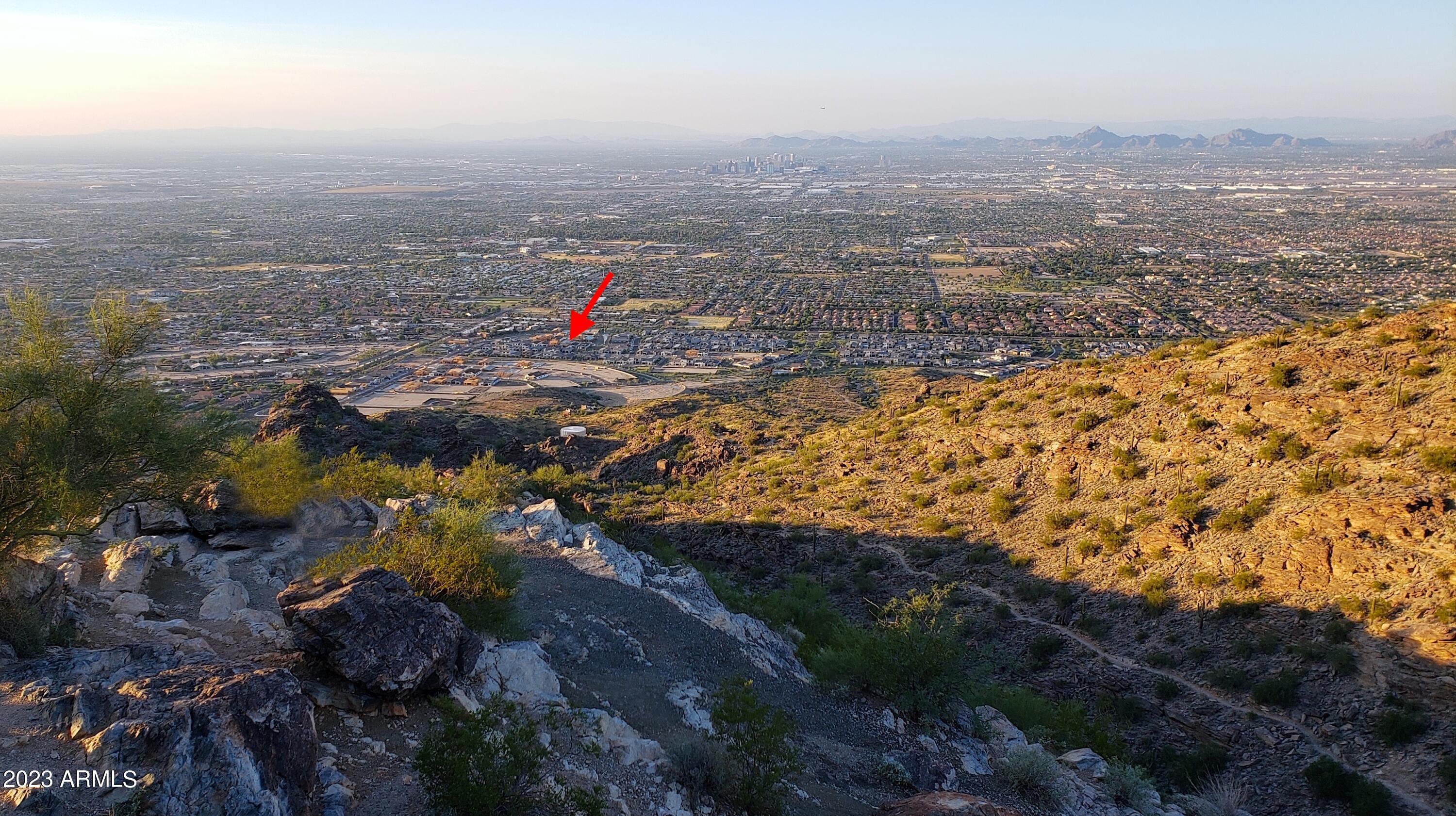 827 E HOPI Trail