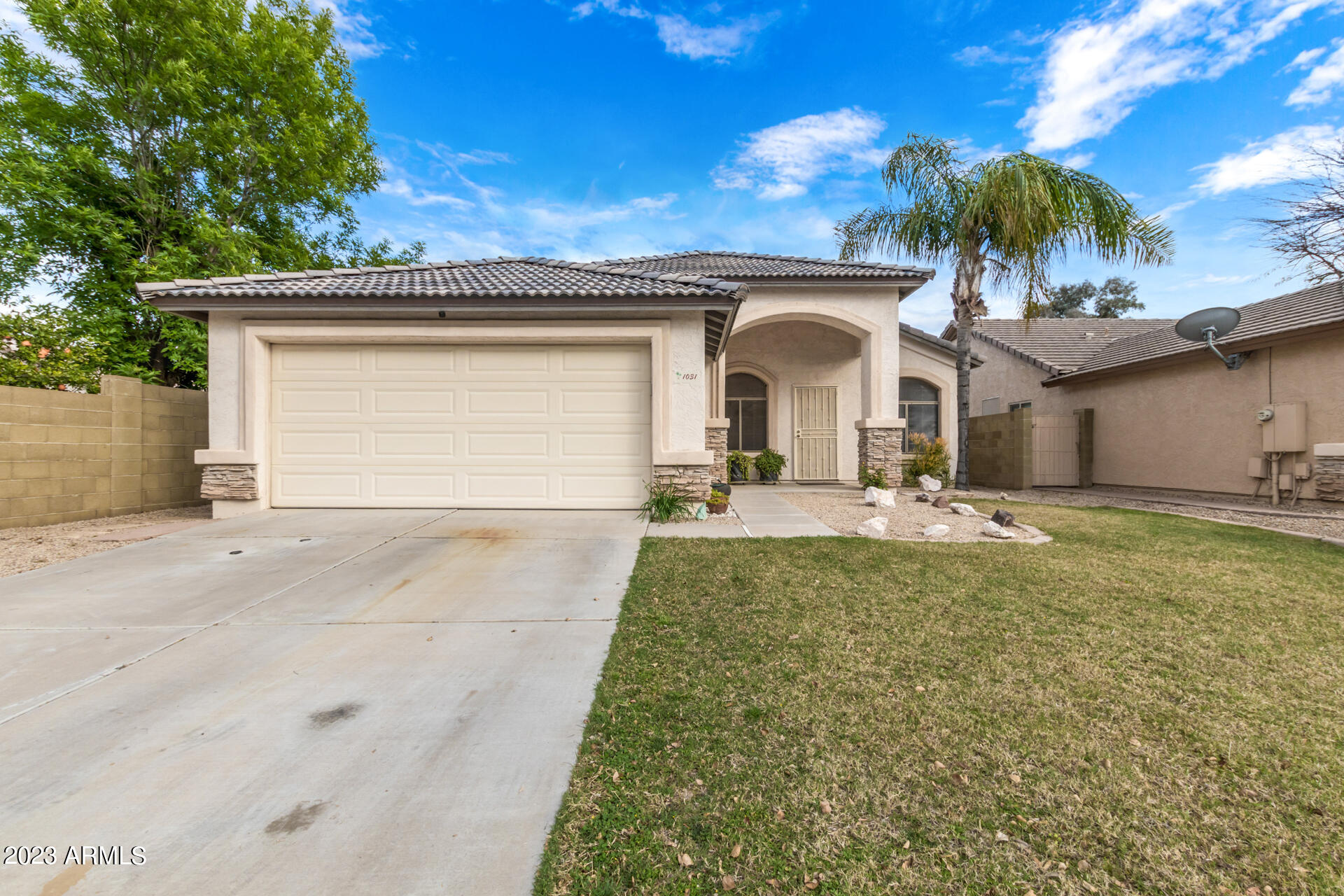 1031 S CROSSROADS Drive