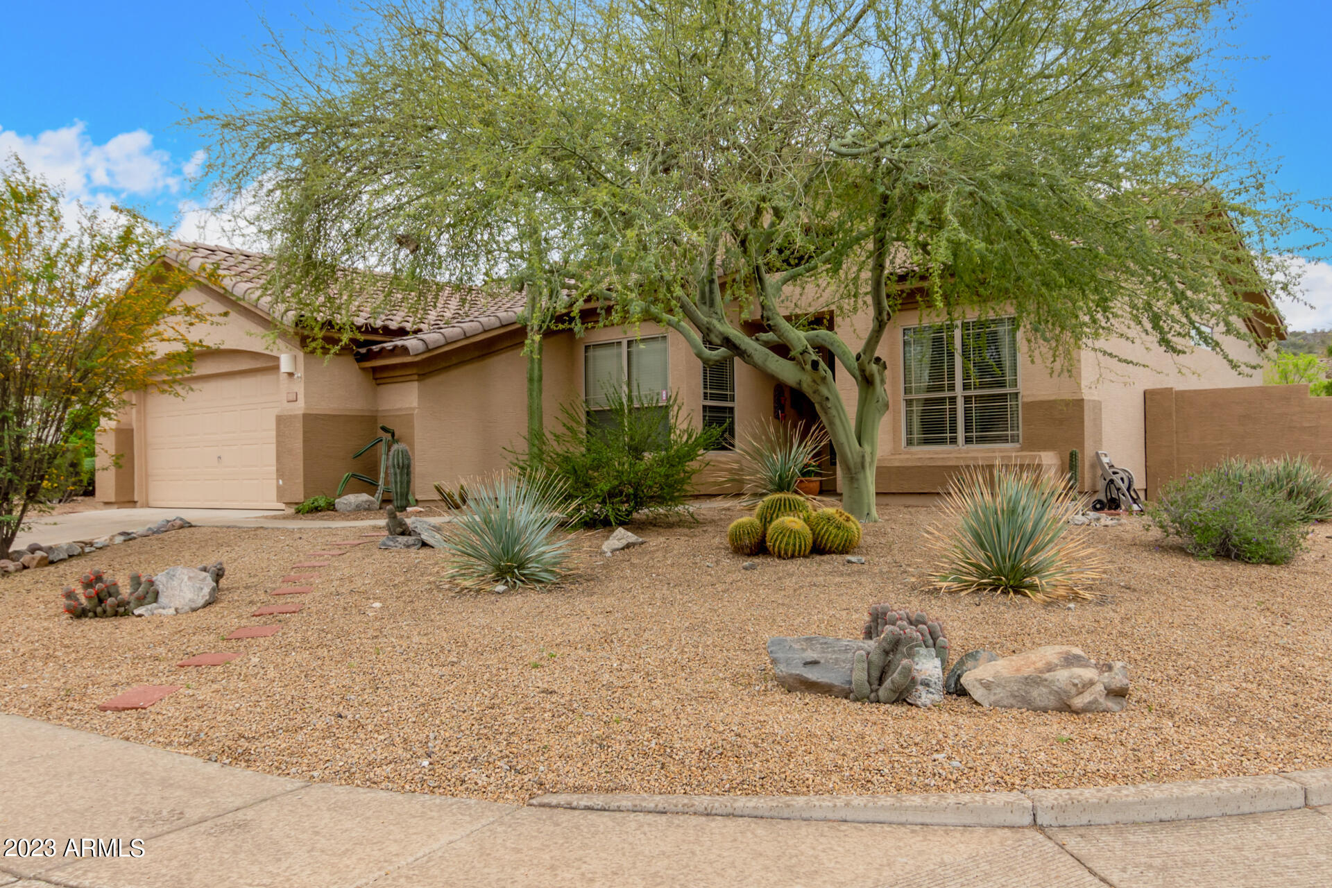 11274 S OAKWOOD Drive
