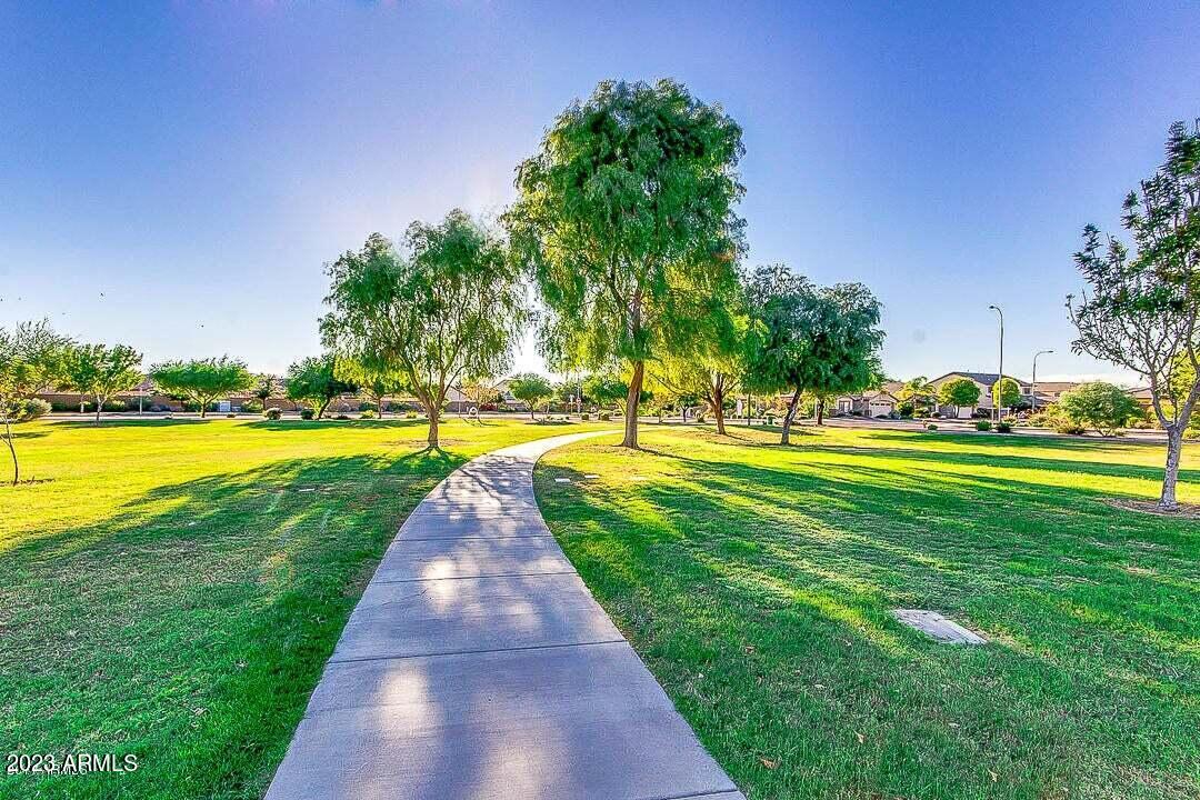 6628 S GARNET Way