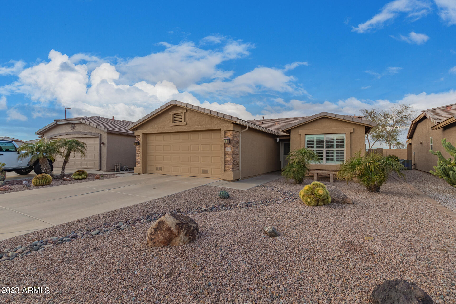 3920 E RUNAWAY BAY Place