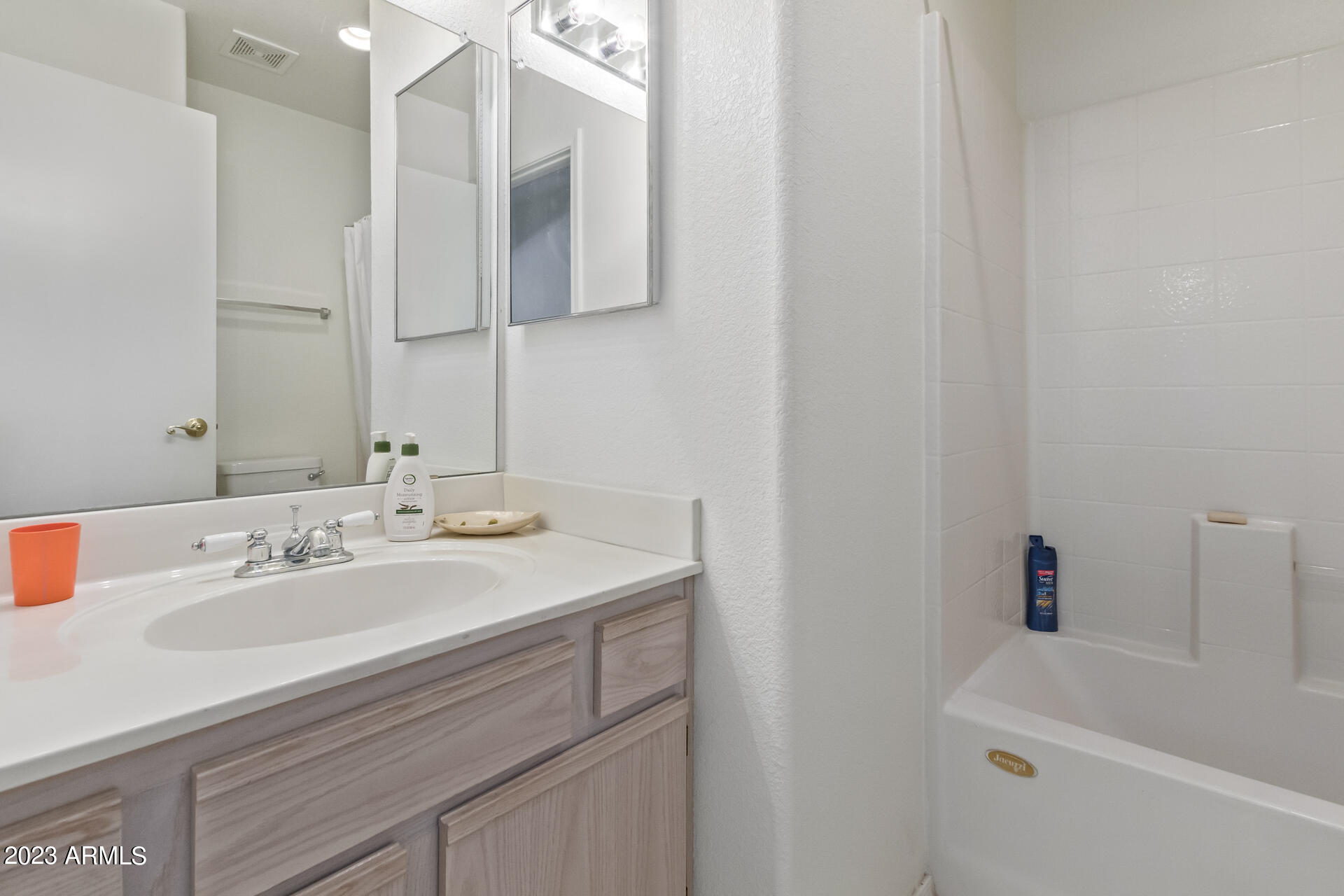 860 N MCQUEEN Road # 1196