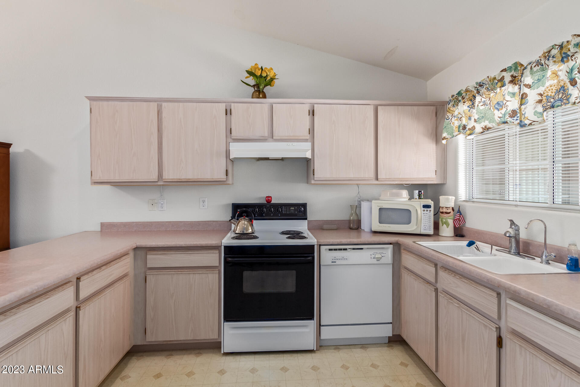 860 N MCQUEEN Road # 1196