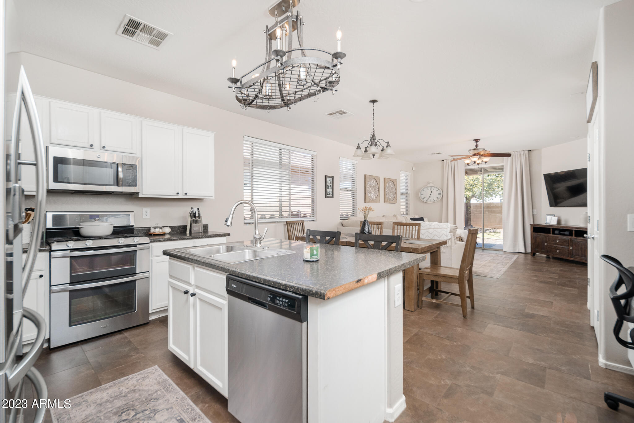 9219 N 182 Lane