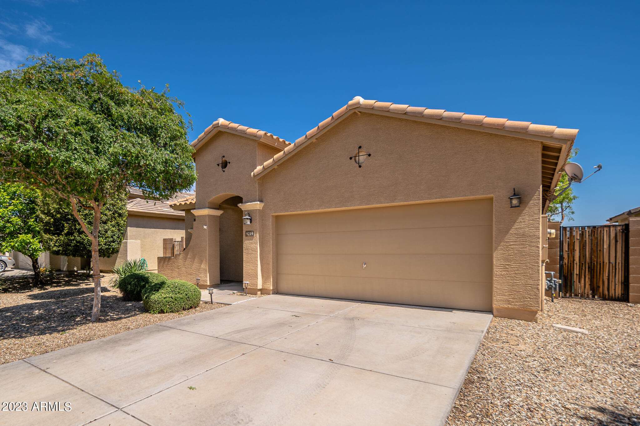9219 N 182 Lane