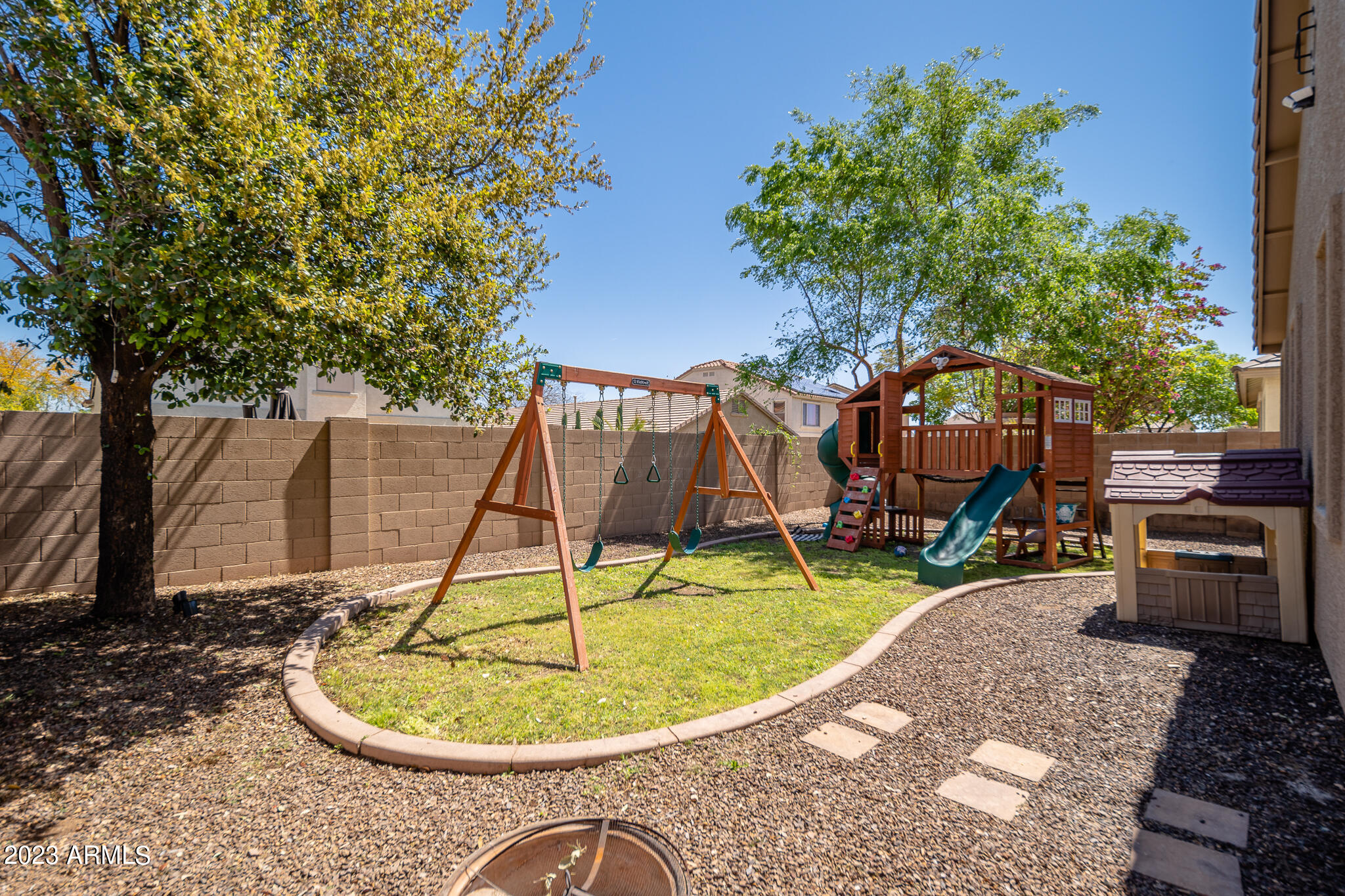 9219 N 182 Lane