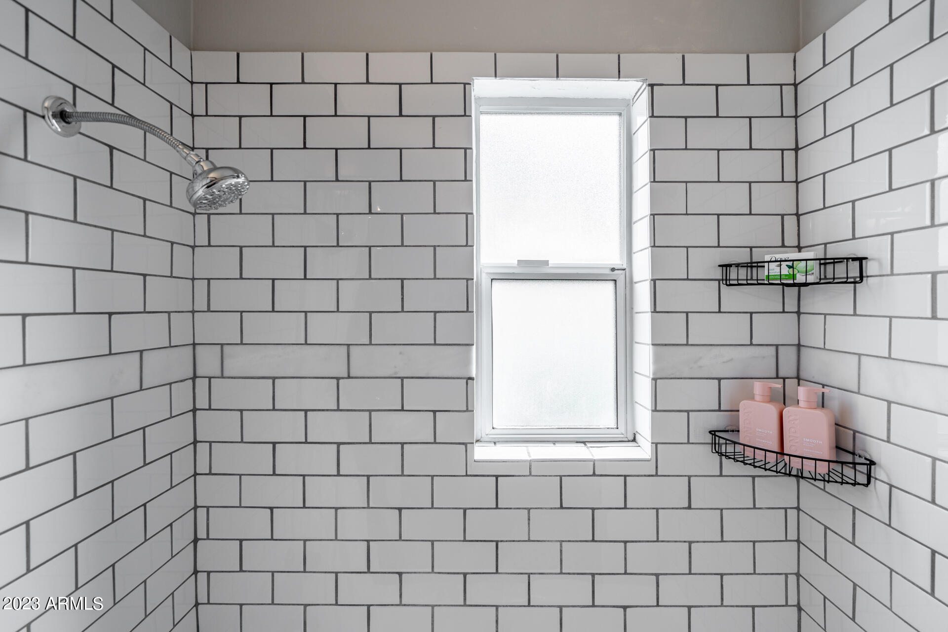 836 W MITCHELL Drive