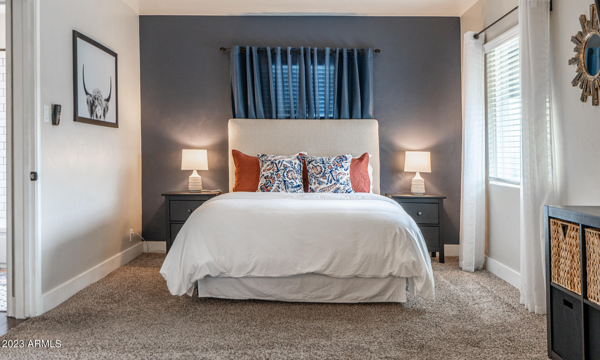 836 W MITCHELL Drive