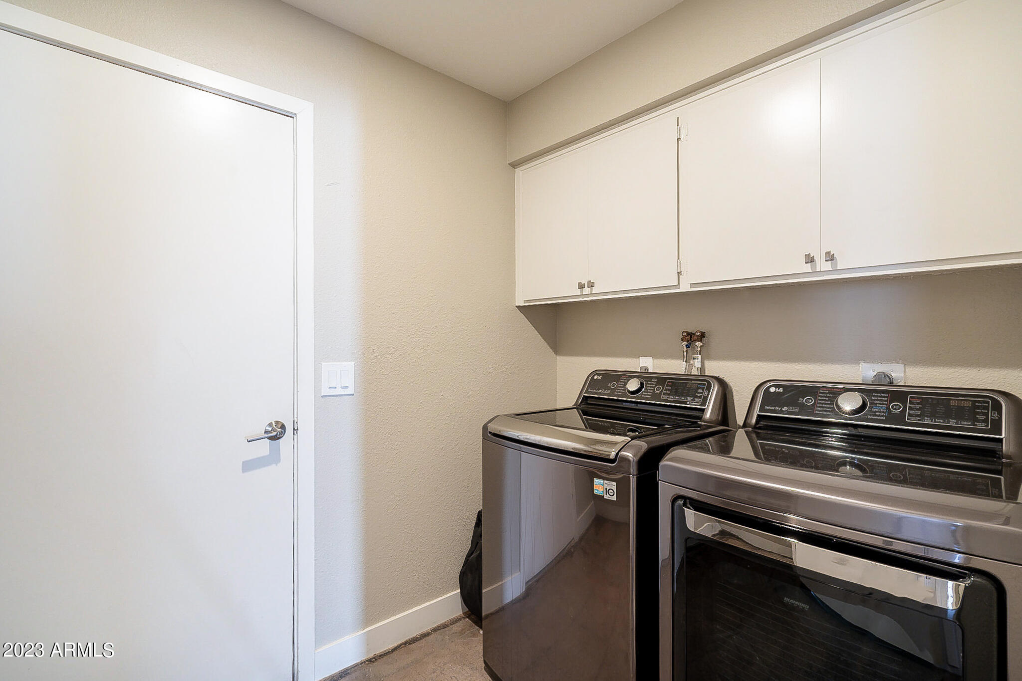 7044 N Via de Paesia --