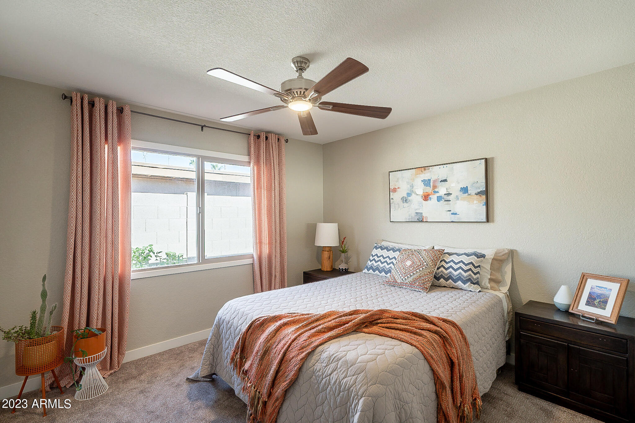 7044 N Via de Paesia --
