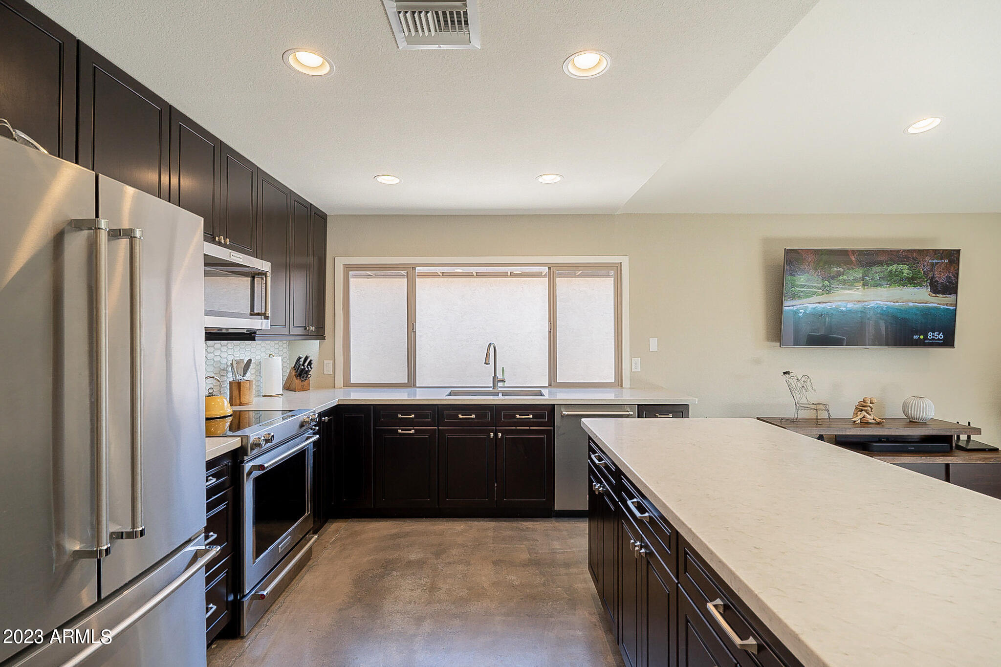 7044 N Via de Paesia --