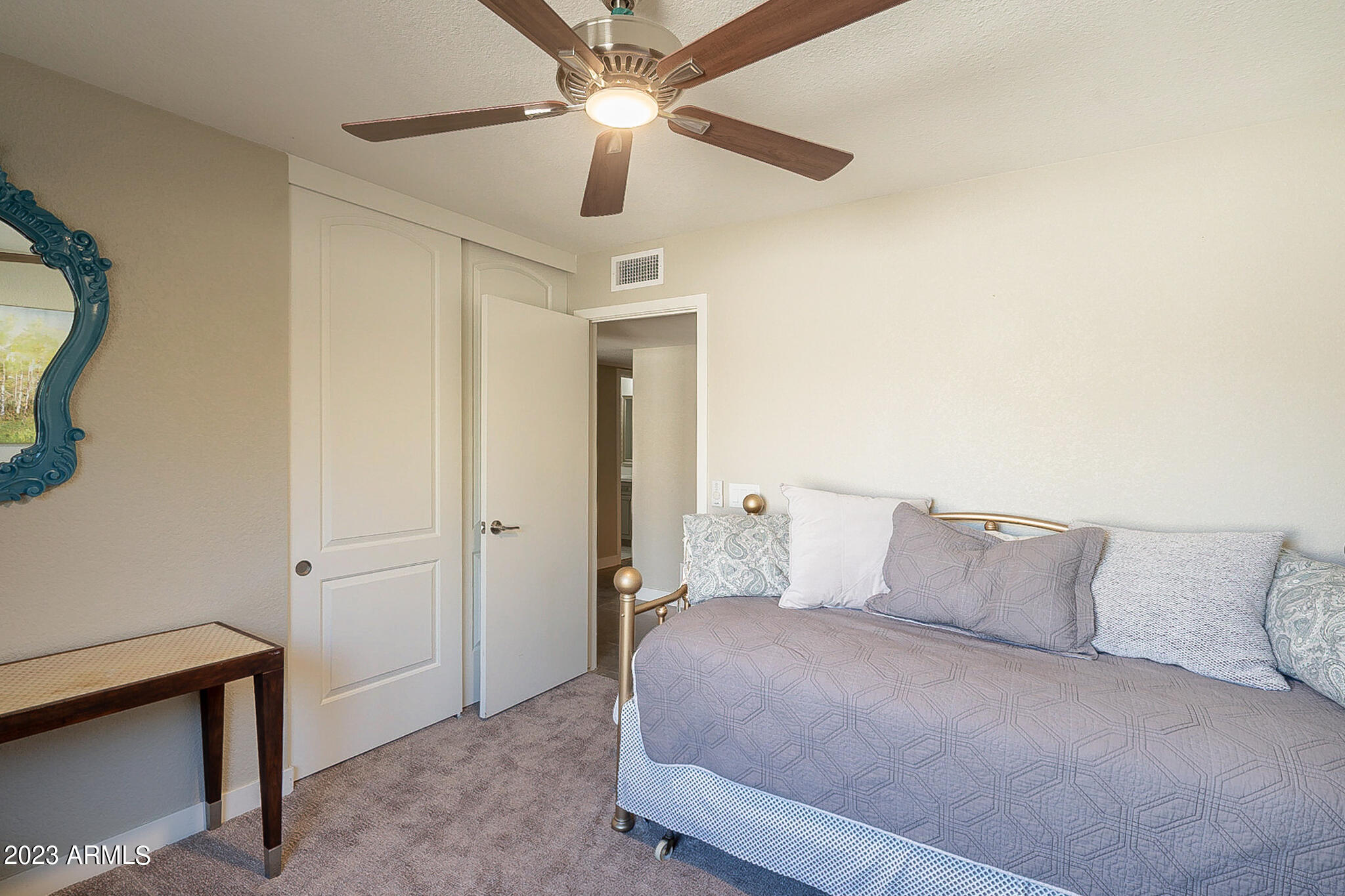 7044 N Via de Paesia --