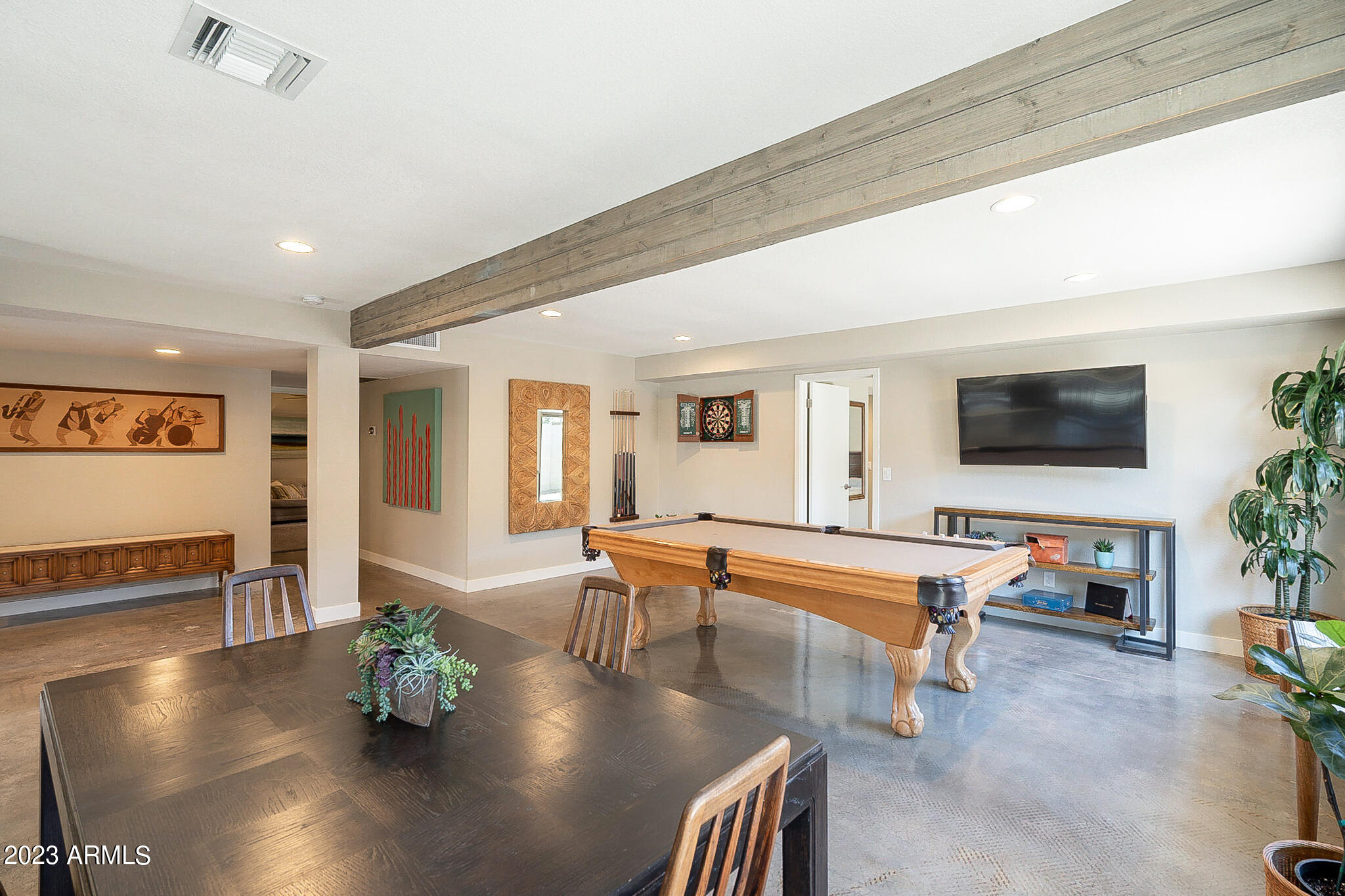 7044 N Via de Paesia --