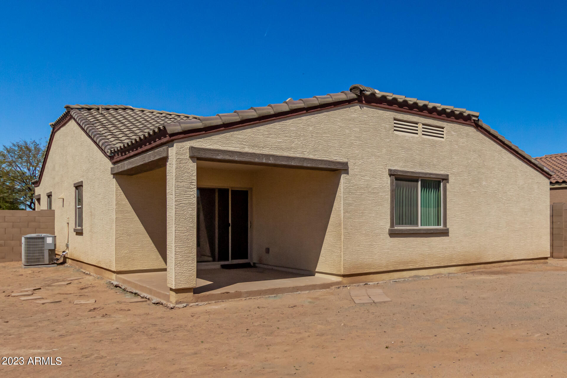 8669 S 253RD Drive