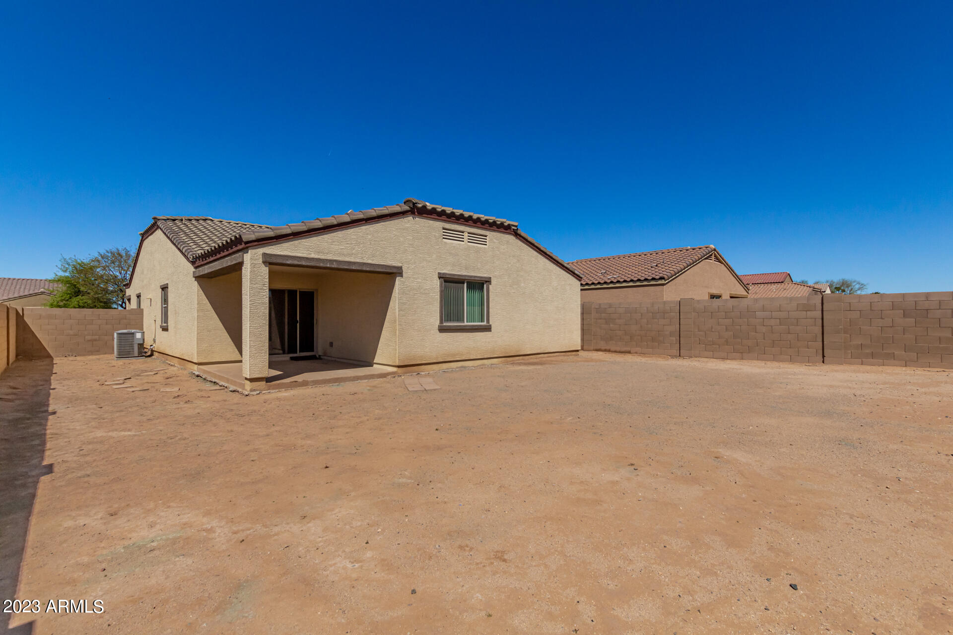 8669 S 253RD Drive