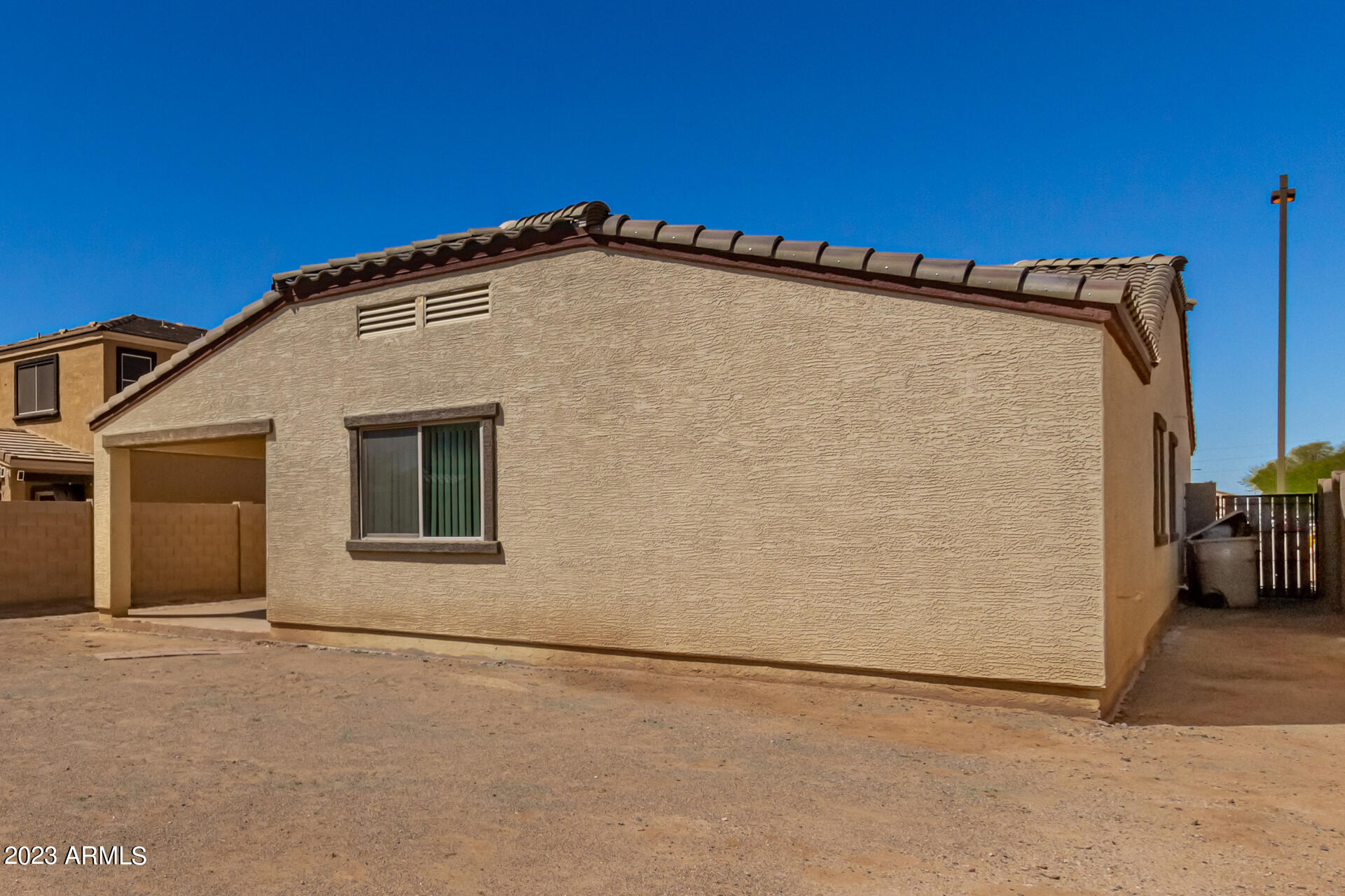 8669 S 253RD Drive