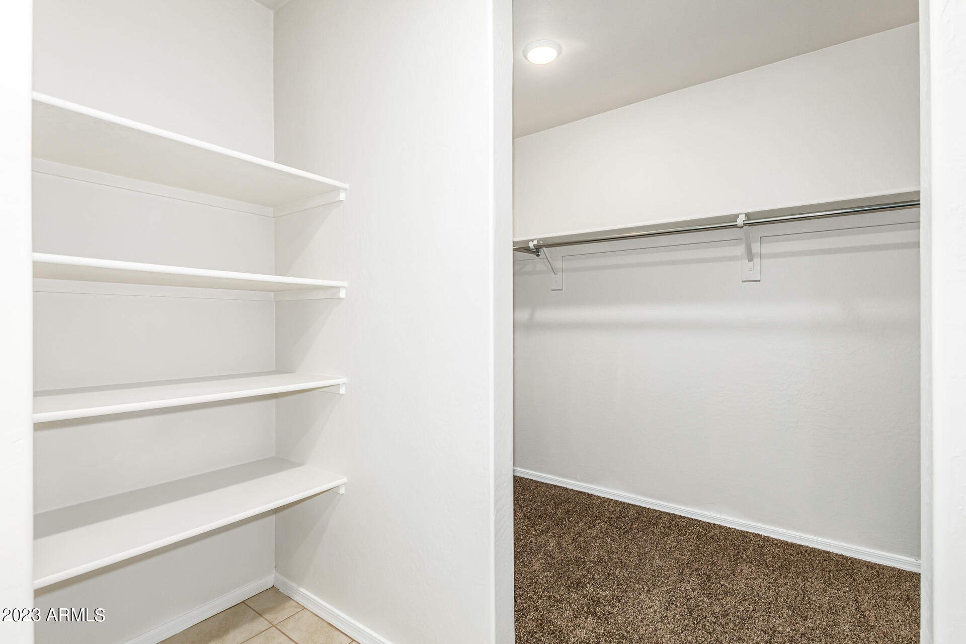 8669 S 253RD Drive