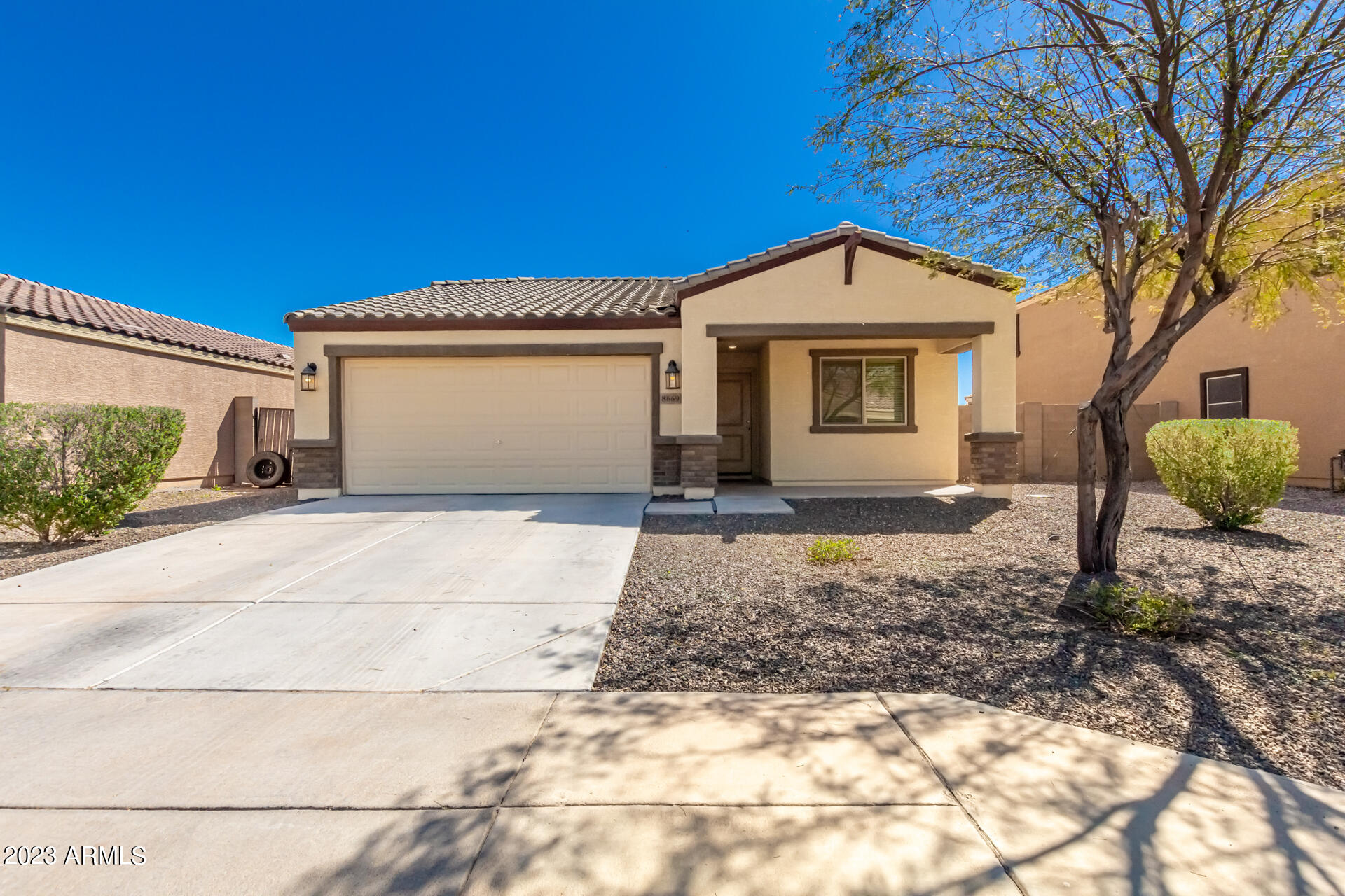 8669 S 253RD Drive