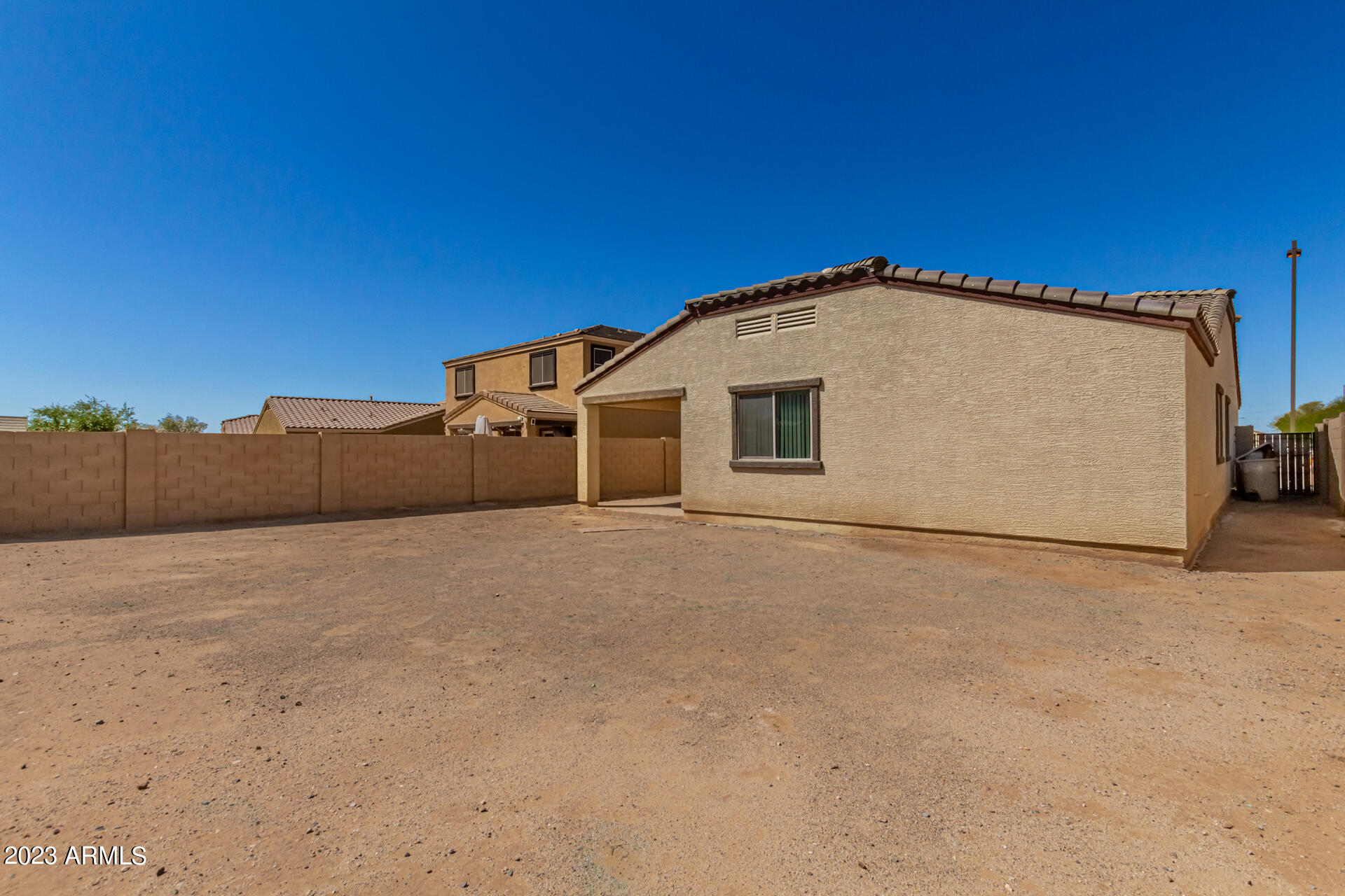 8669 S 253RD Drive
