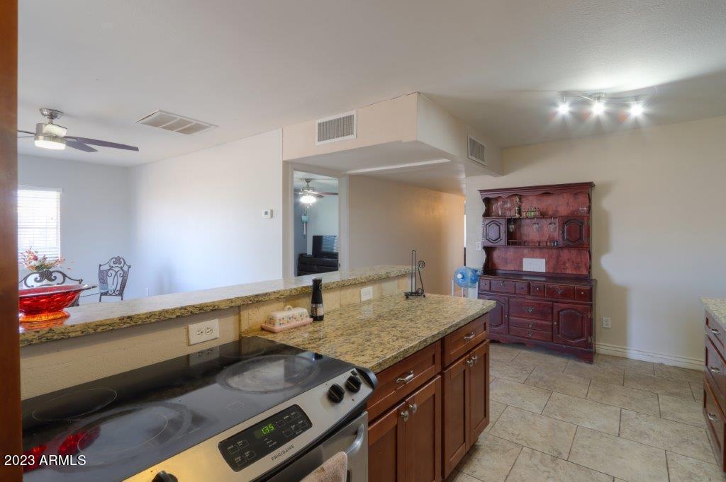 370 W MARTIN Road