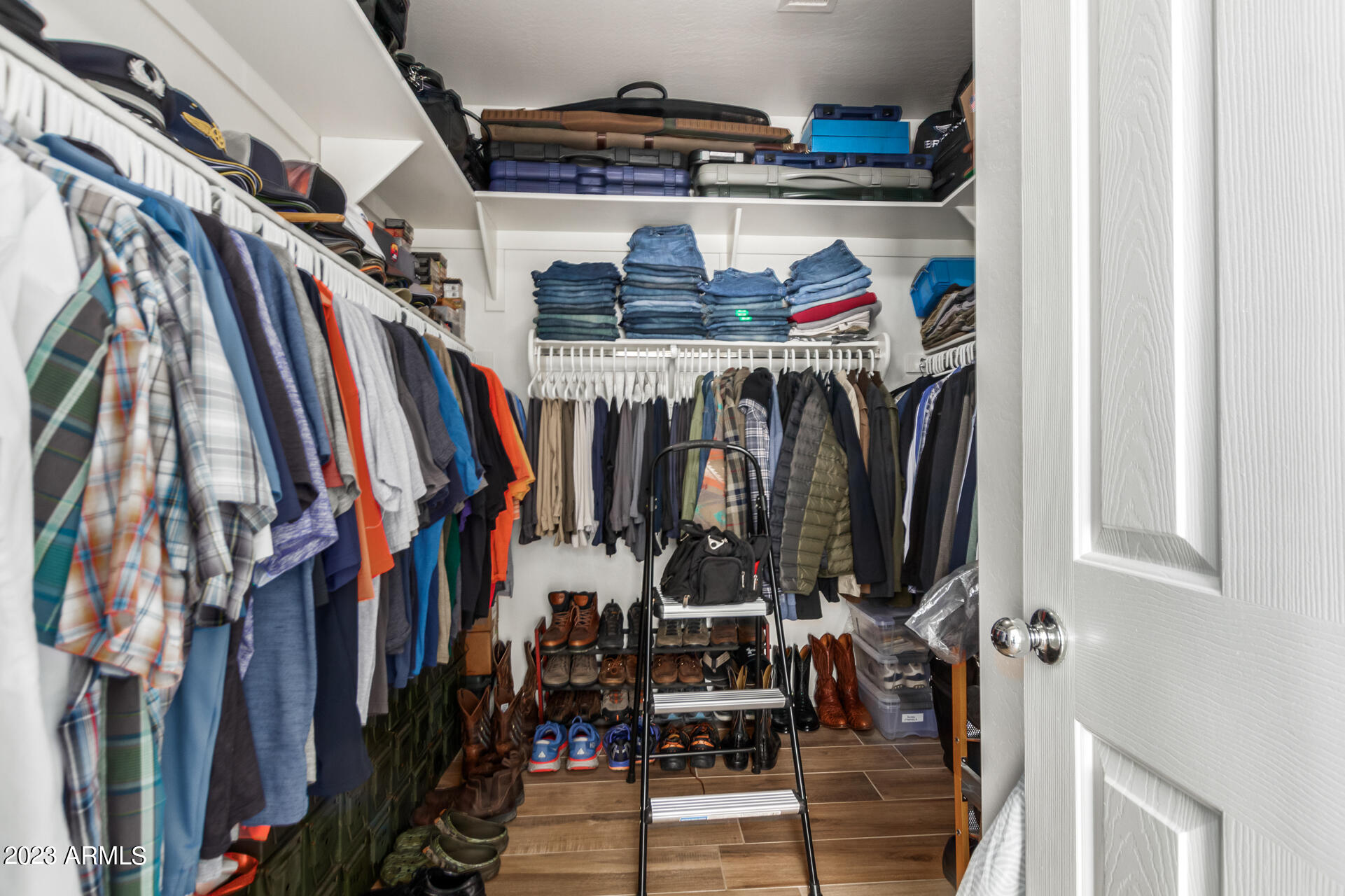 2702 W WILLIAM Lane