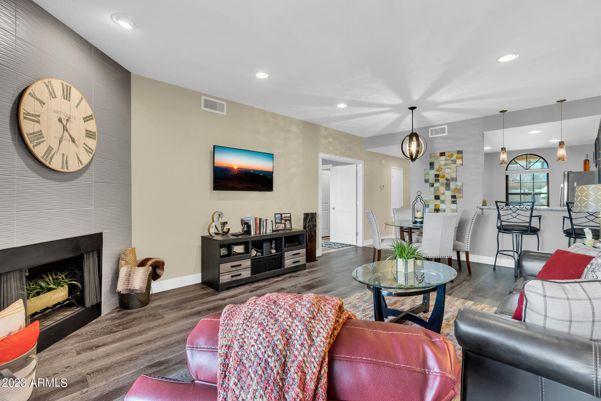 930 N MESA Drive Unit: 1061