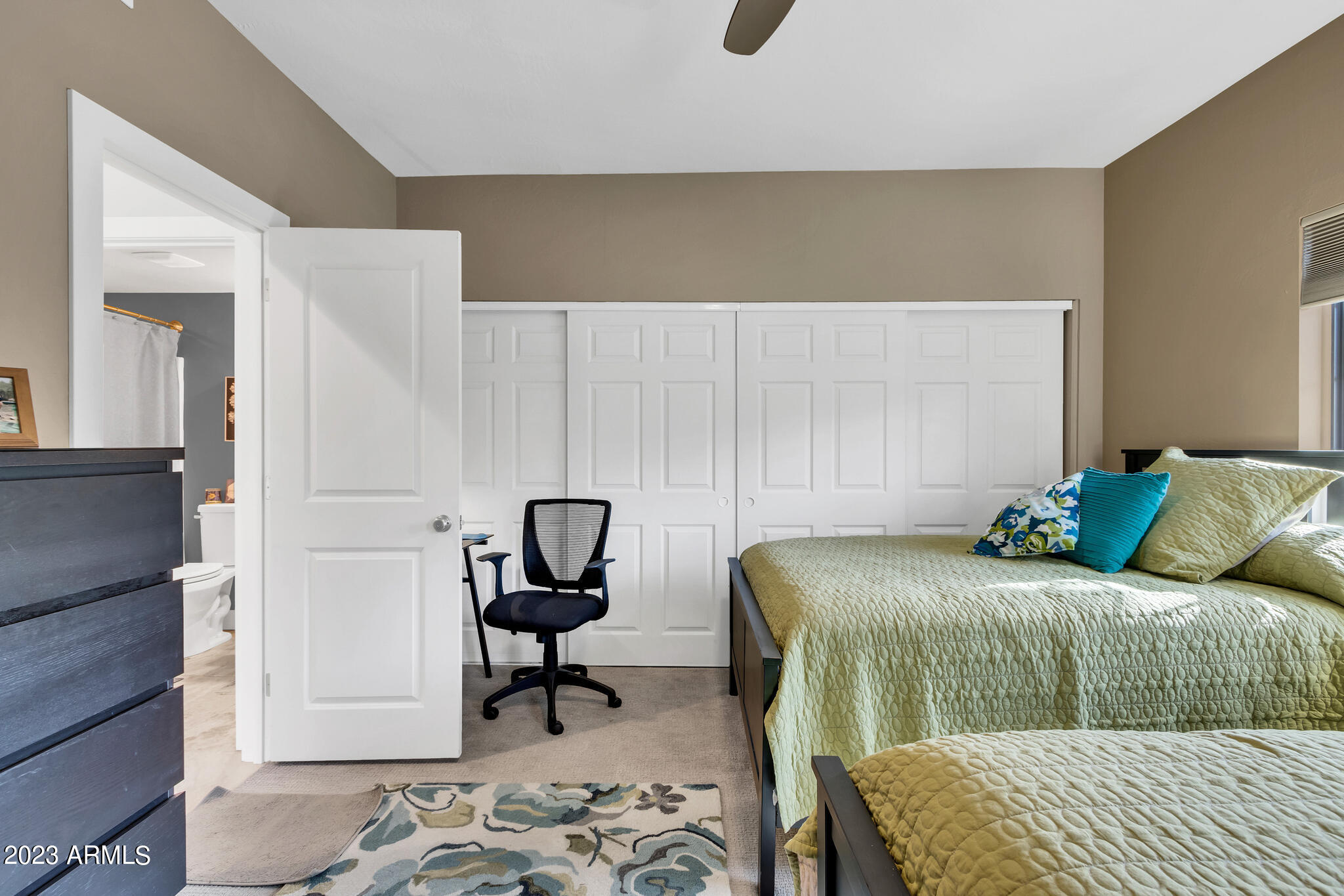 930 N MESA Drive Unit: 1061