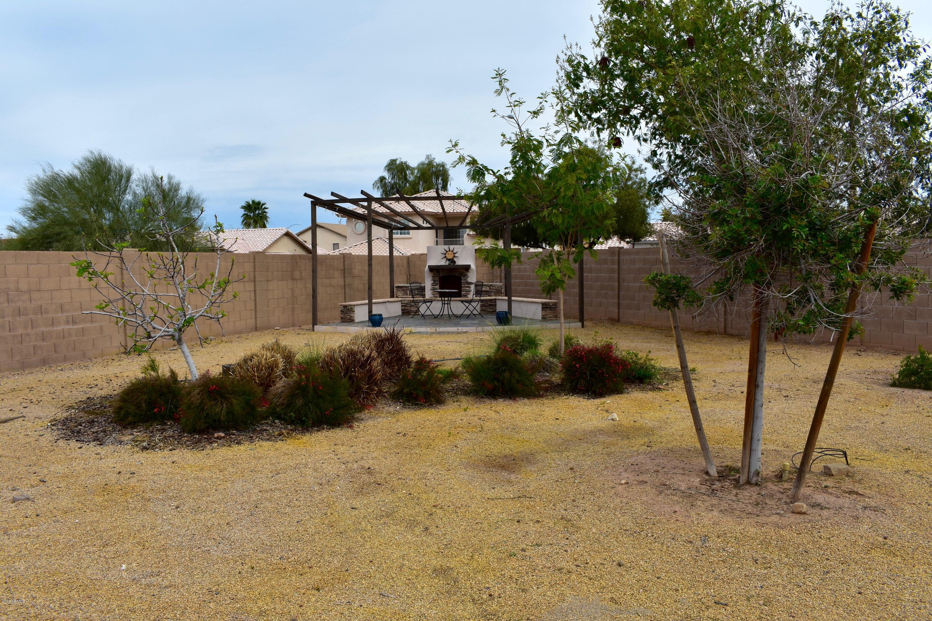 1636 N WILBUR --