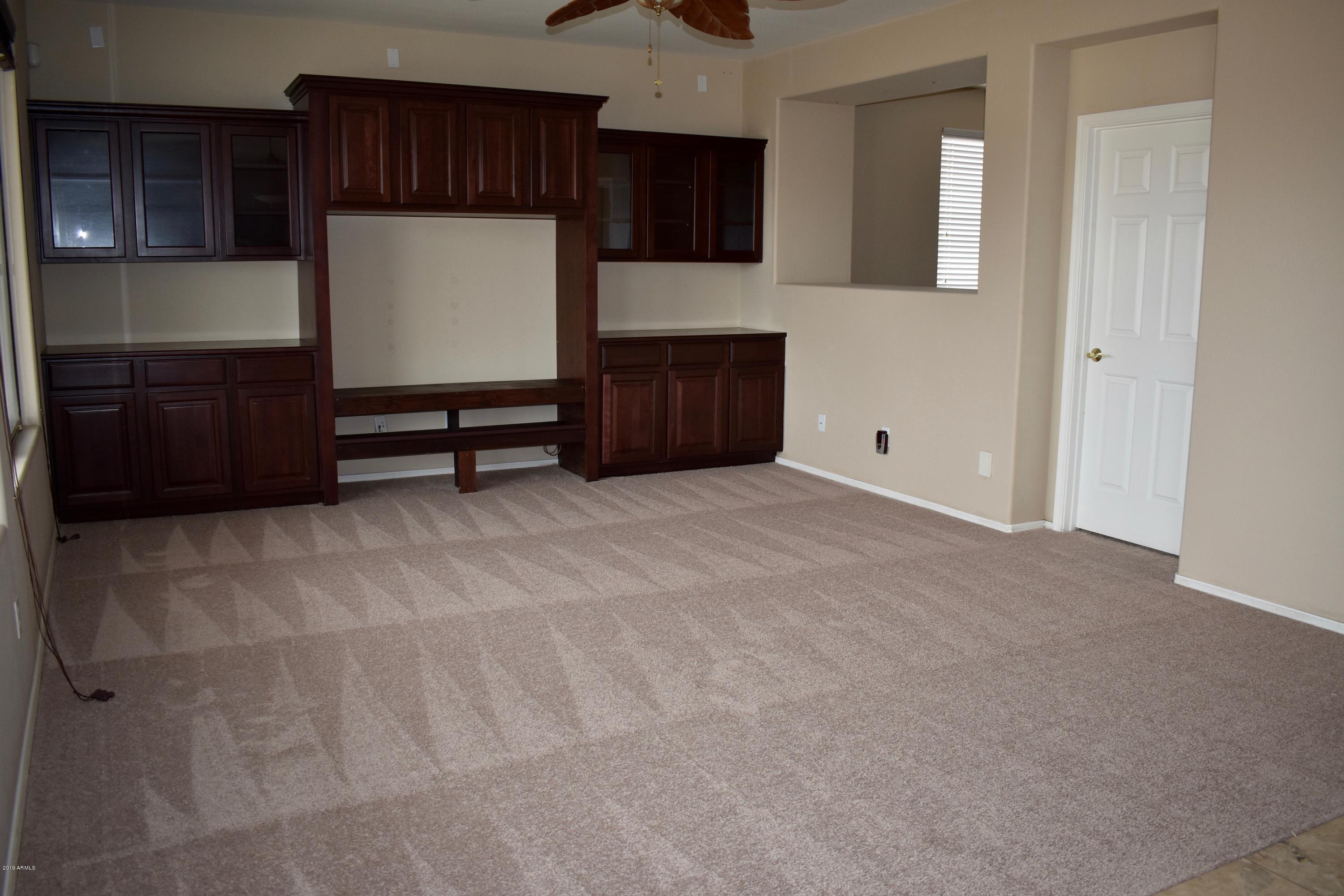 1636 N WILBUR --
