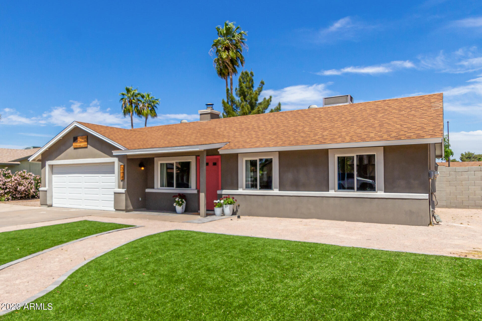 308 E MERRILL Avenue