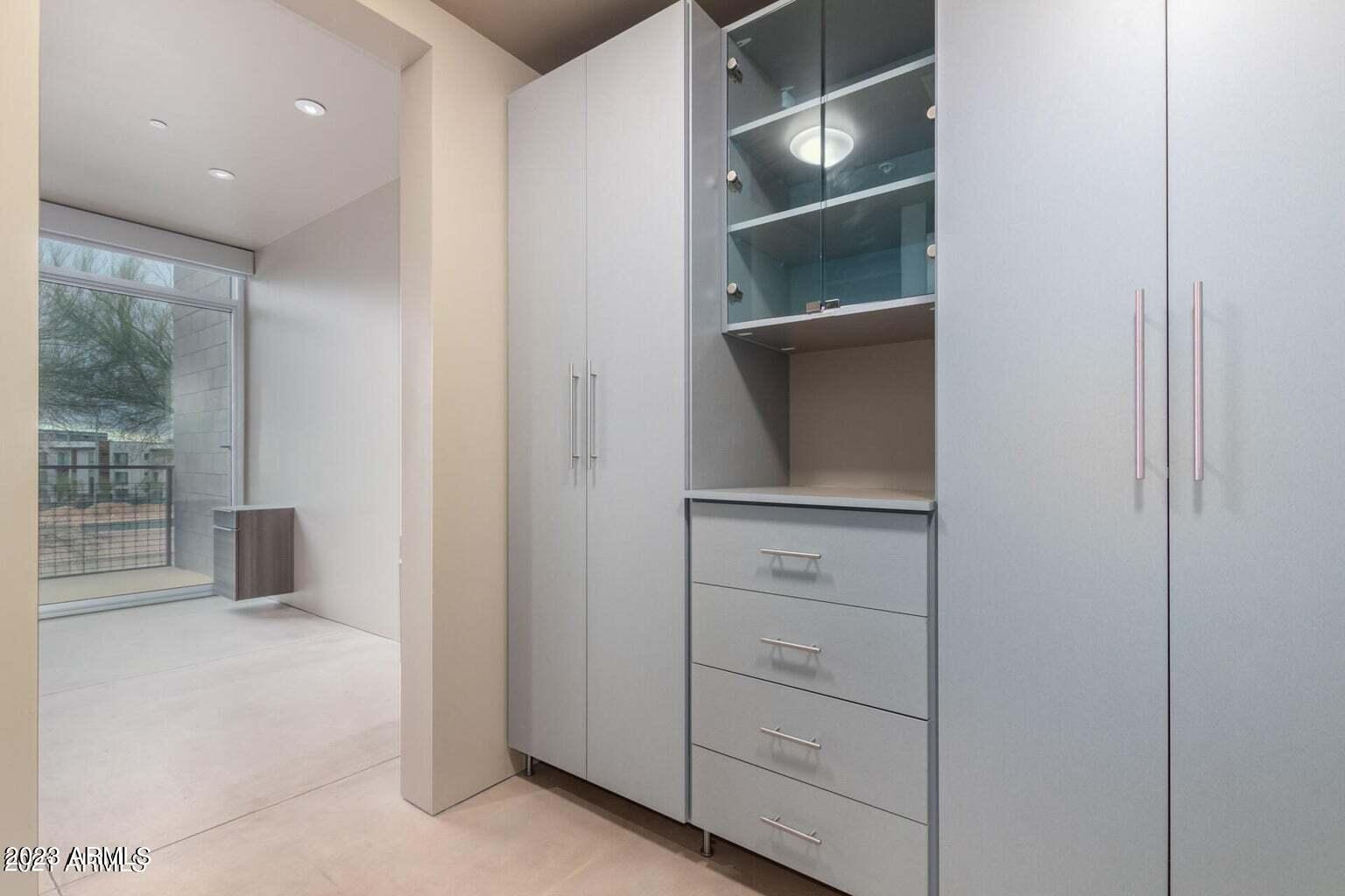 4737 N SCOTTSDALE Road Unit: 2007