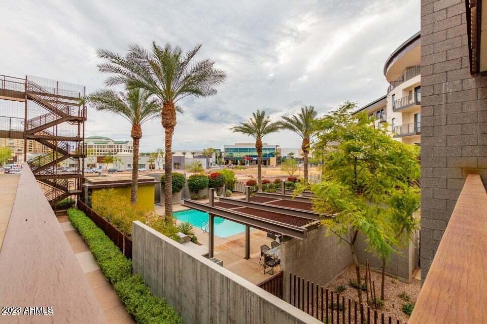 4737 N SCOTTSDALE Road Unit: 2007