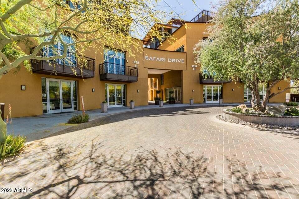 4737 N SCOTTSDALE Road Unit: 2007
