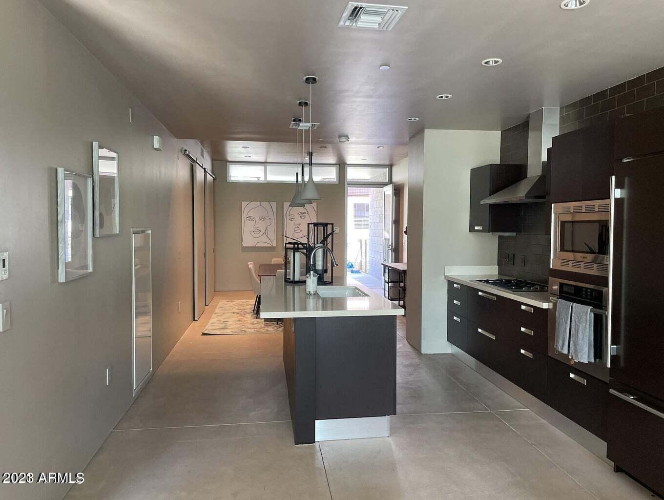 4737 N SCOTTSDALE Road Unit: 2007