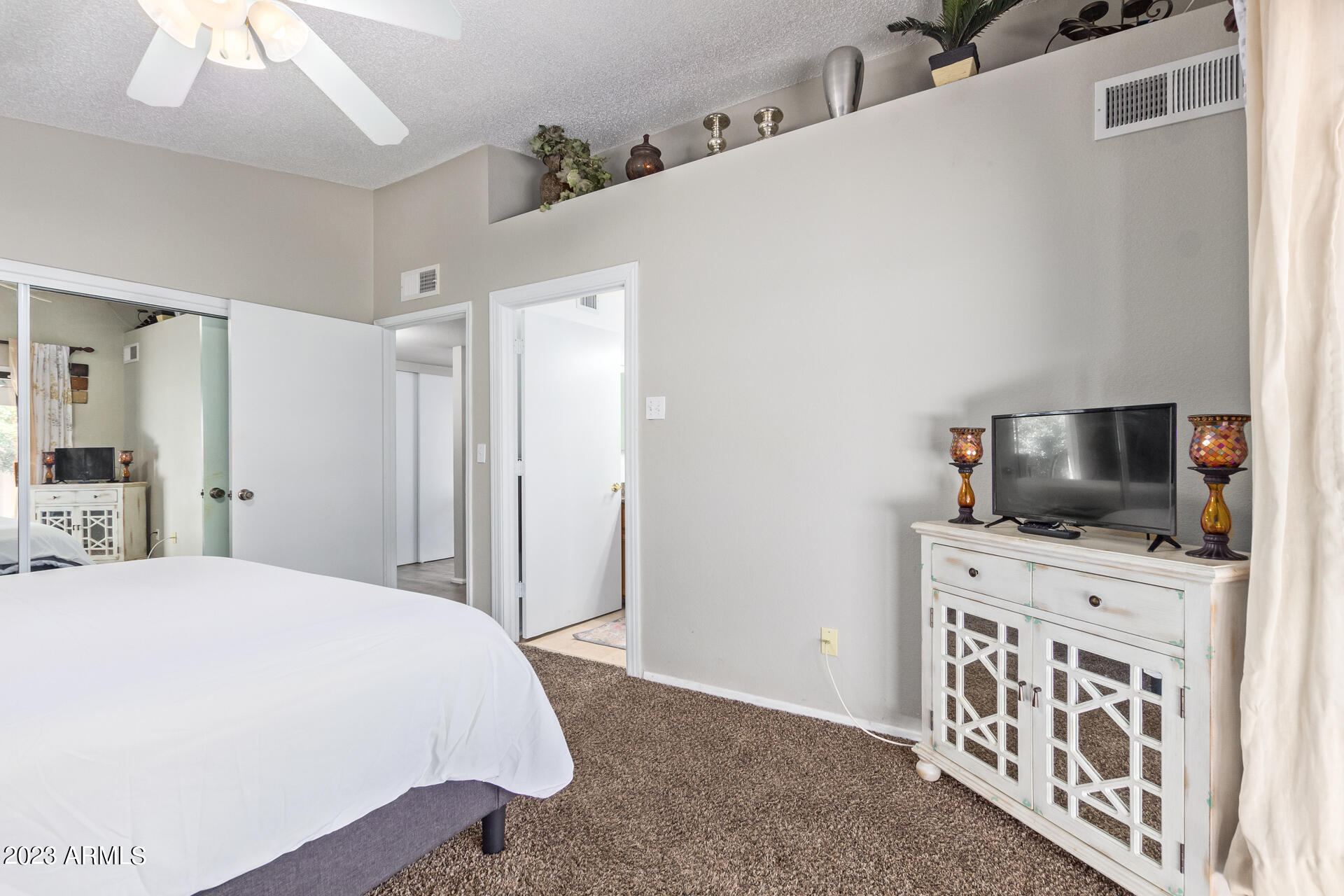 4543 E RENEE Drive