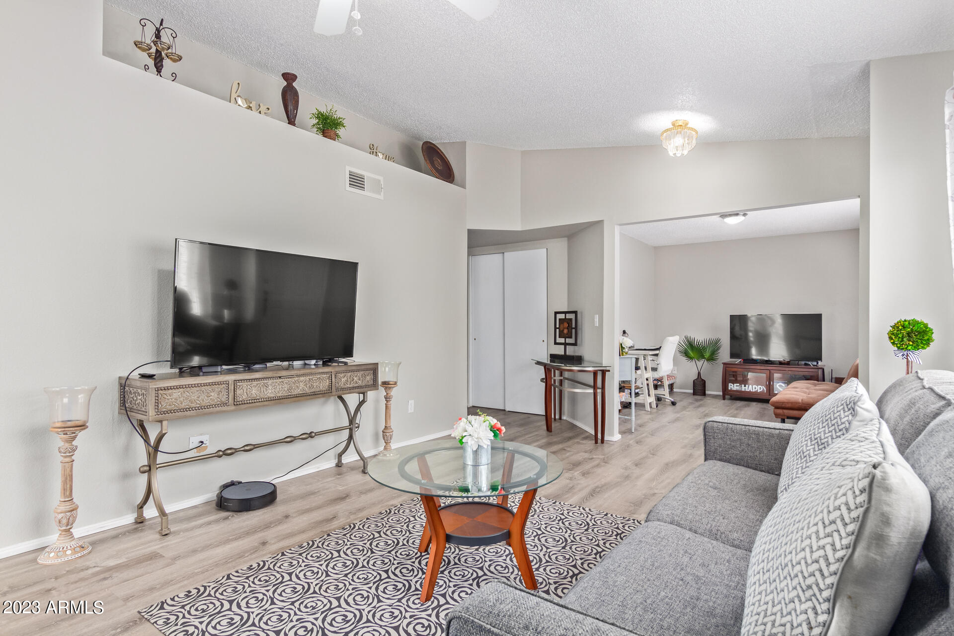 4543 E RENEE Drive