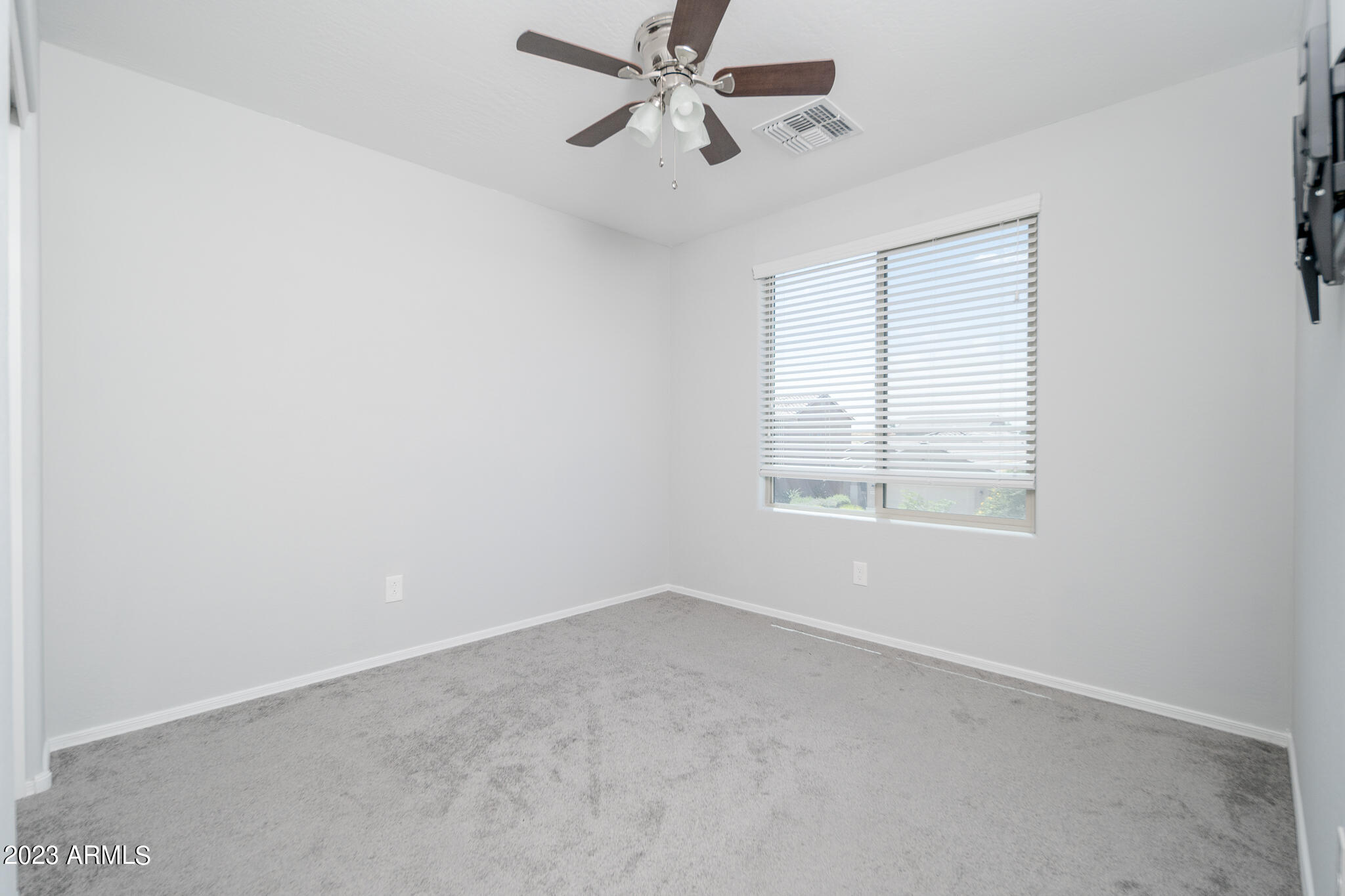 6154 W EVERGREEN Road