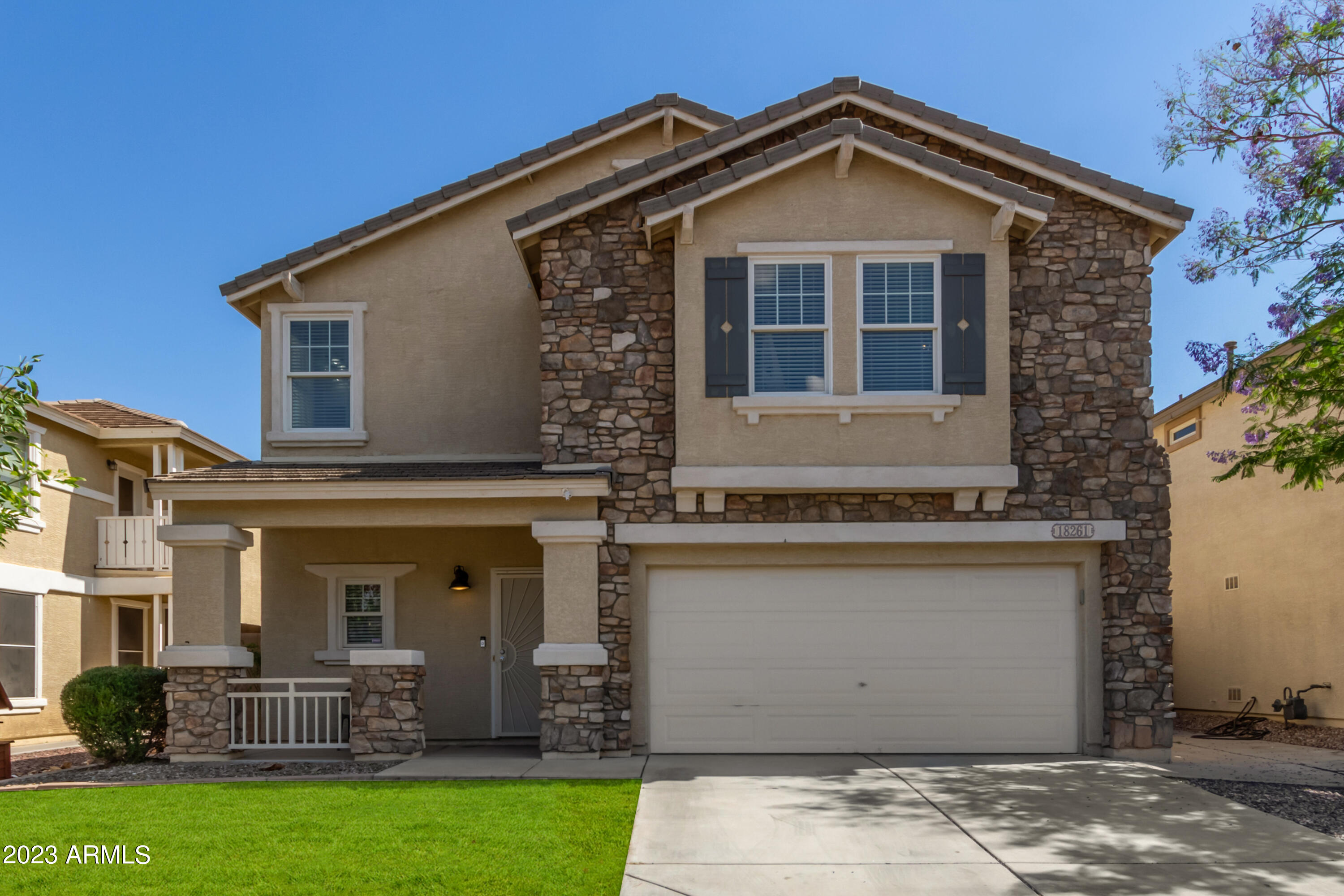 18261 W SMOKEY Drive