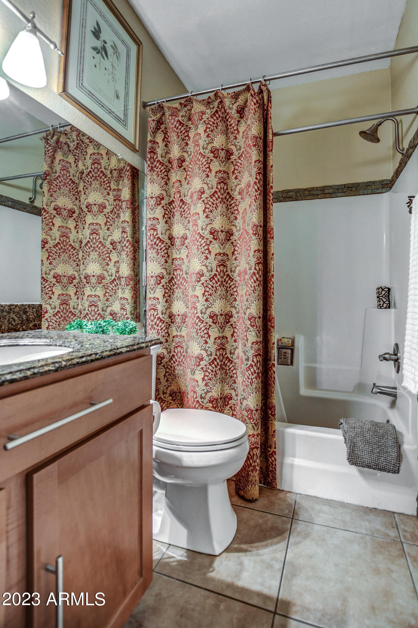 1352 E Highland Avenue # 203