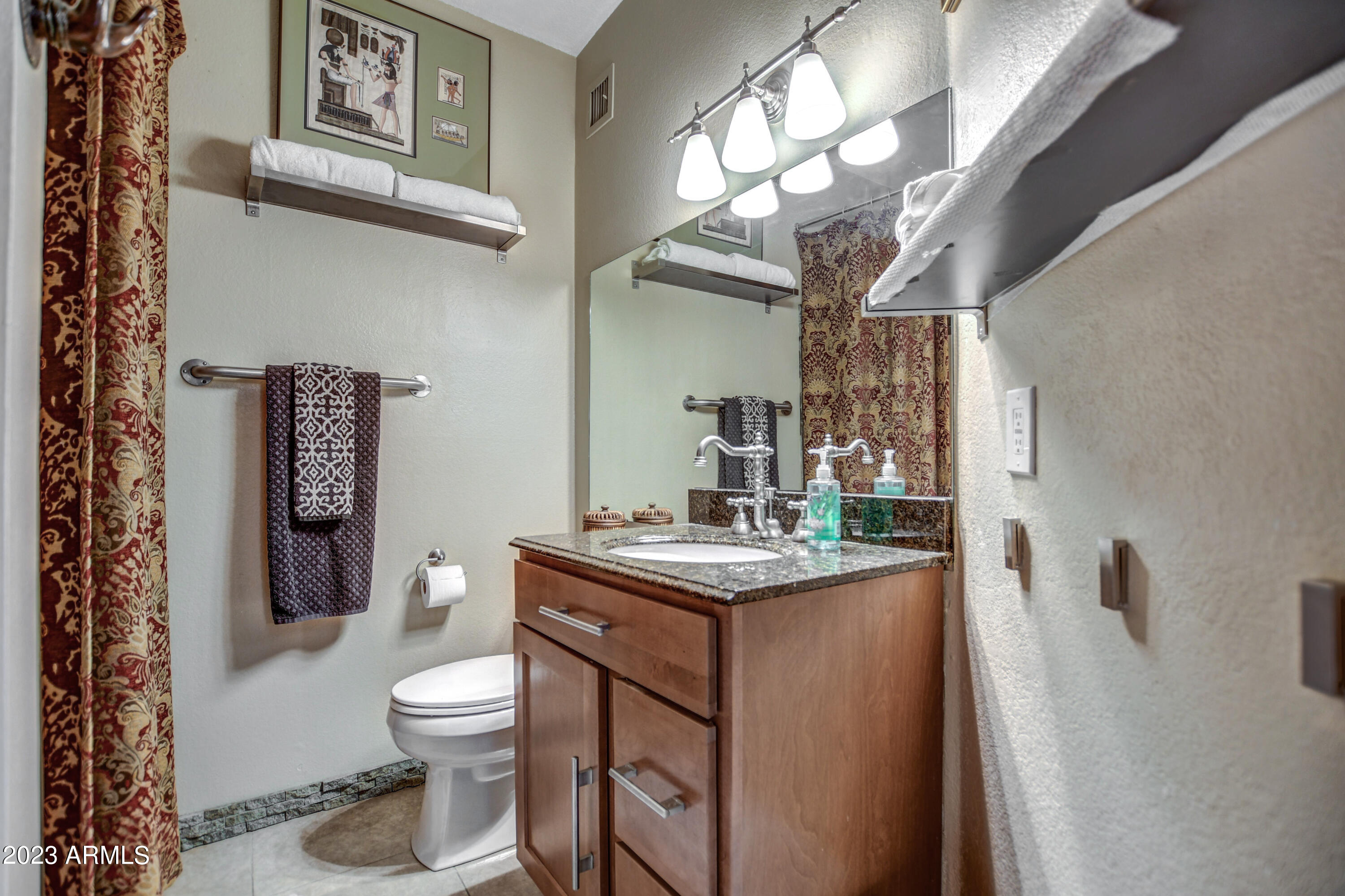 1352 E Highland Avenue # 203